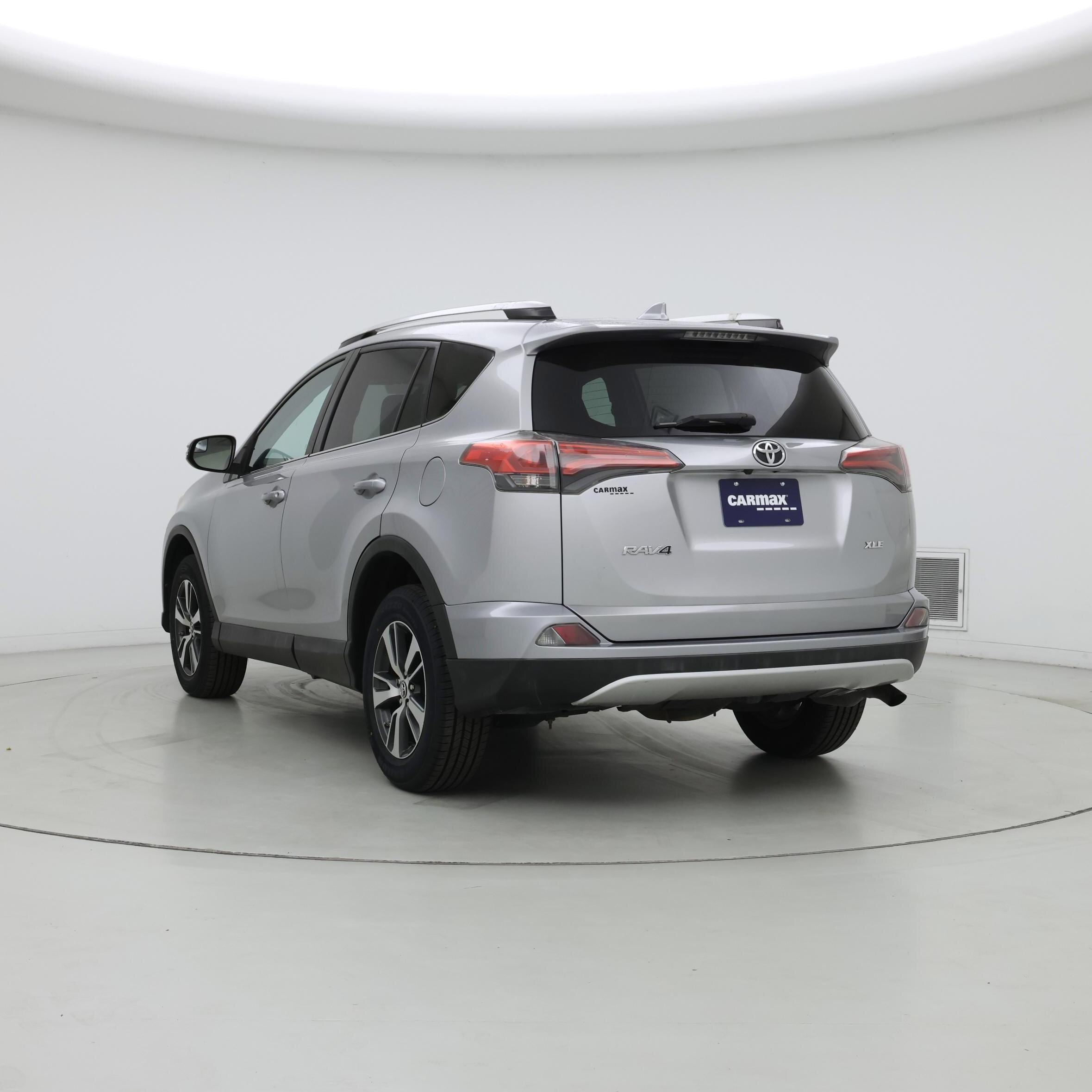Thumbnail: 2016 Toyota RAV4 - 2