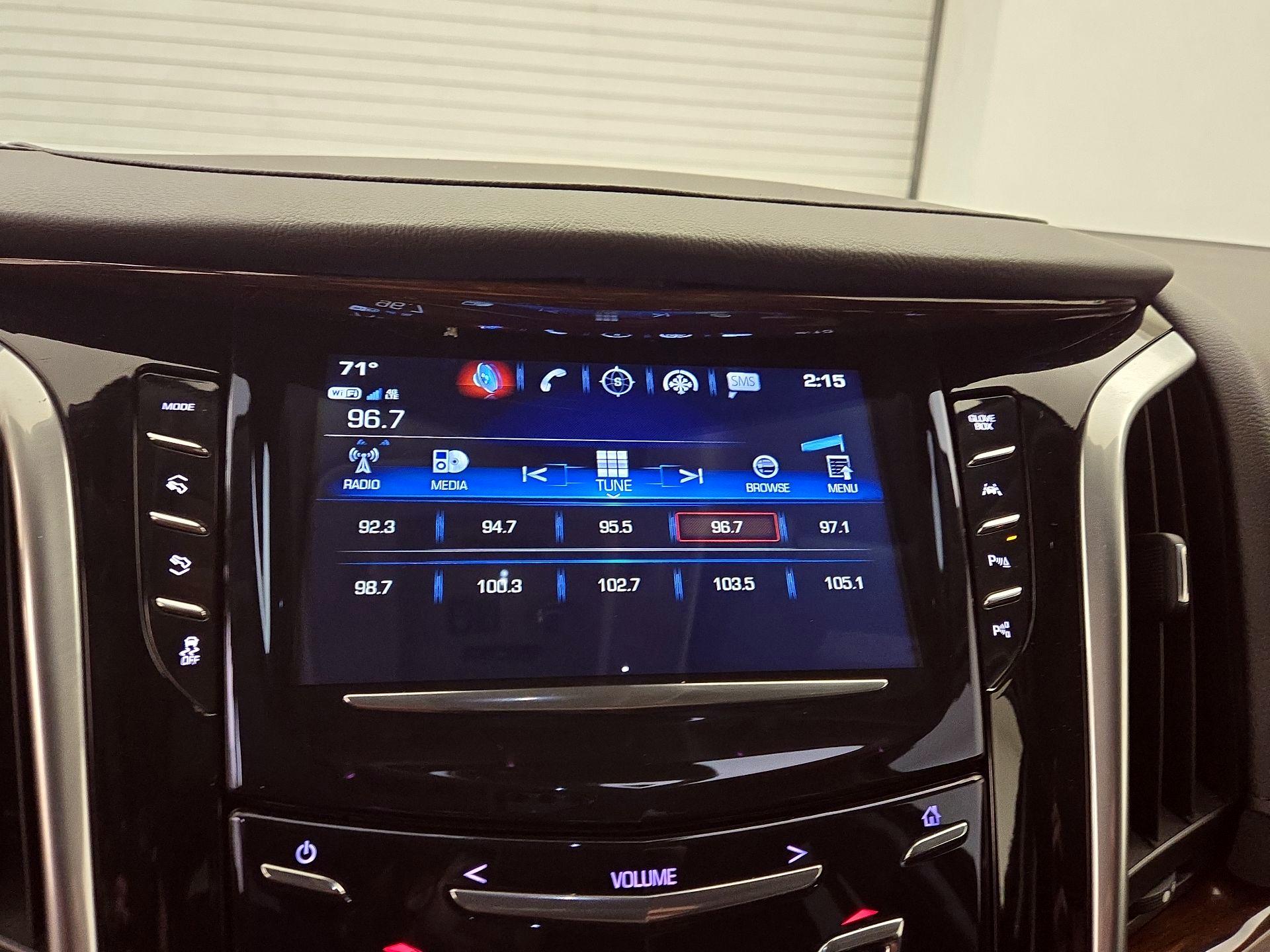 Thumbnail: 2020 Cadillac Escalade - 16