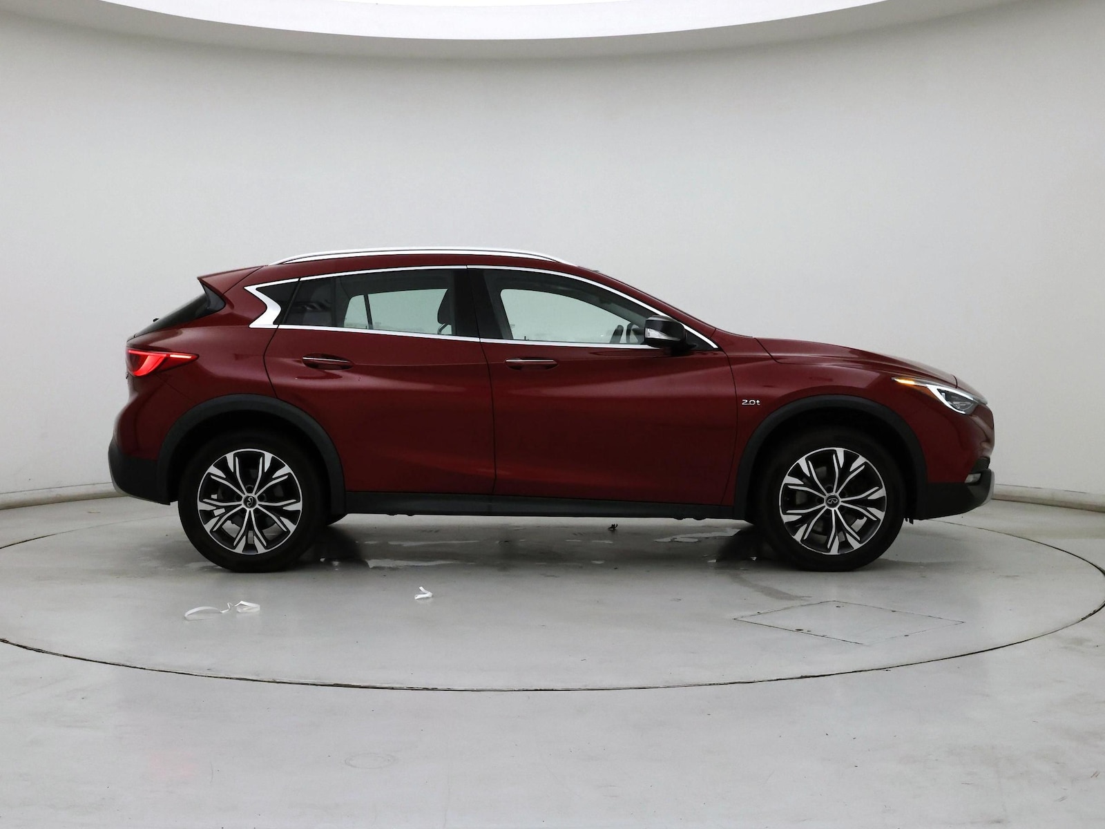 Image 8 of 2017 Infiniti QX30 Premium