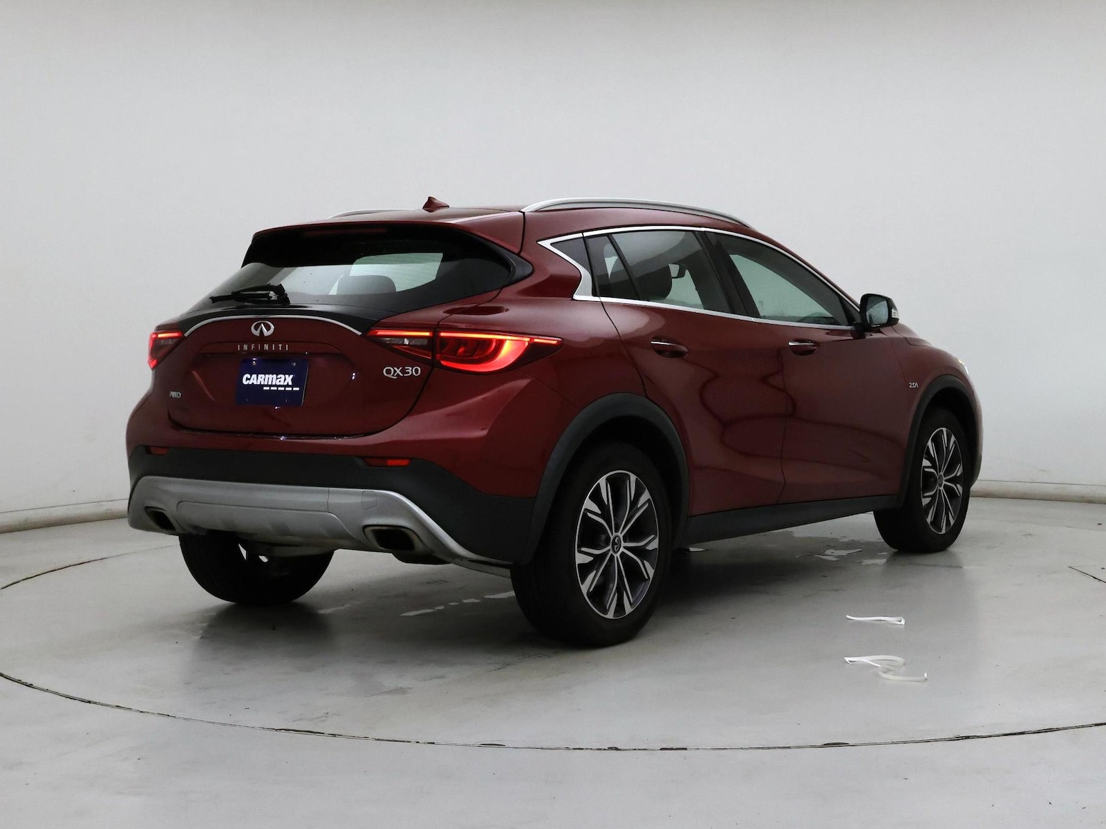 Image 9 of 2017 Infiniti QX30 Premium