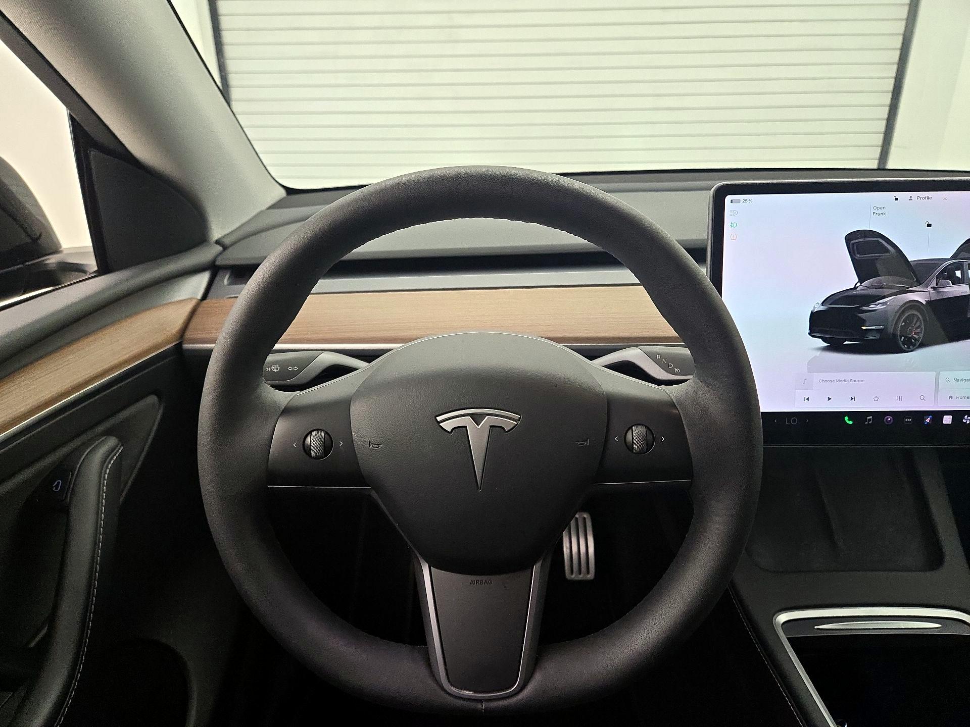 Thumbnail: 2022 Tesla Model Y - 10