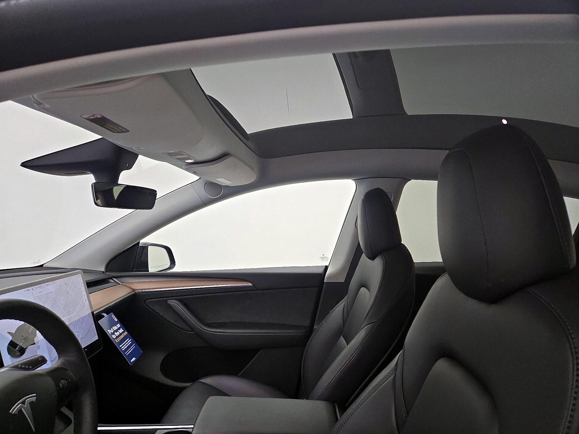 Thumbnail: 2022 Tesla Model Y - 18