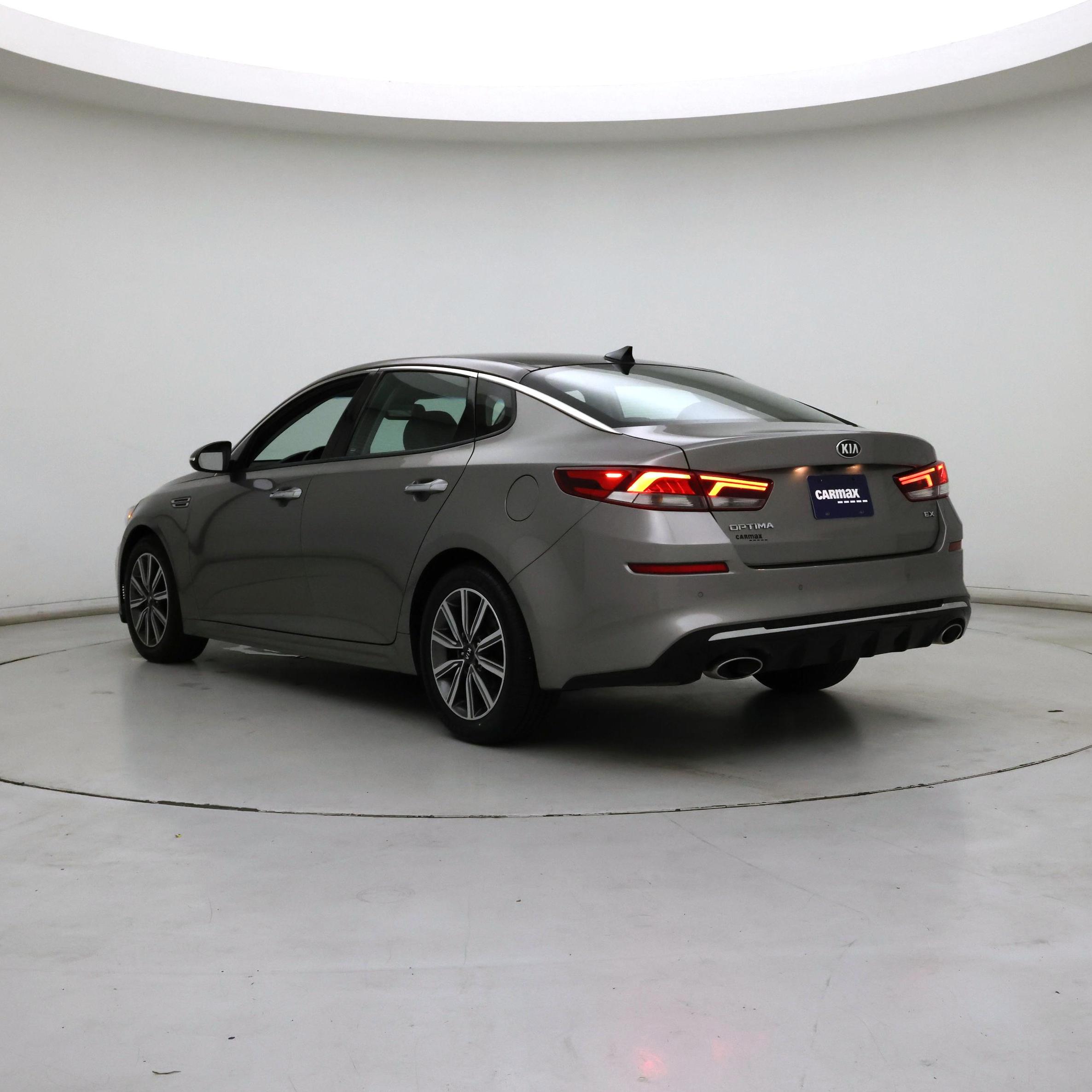 Thumbnail: 2019 Kia Optima - 2
