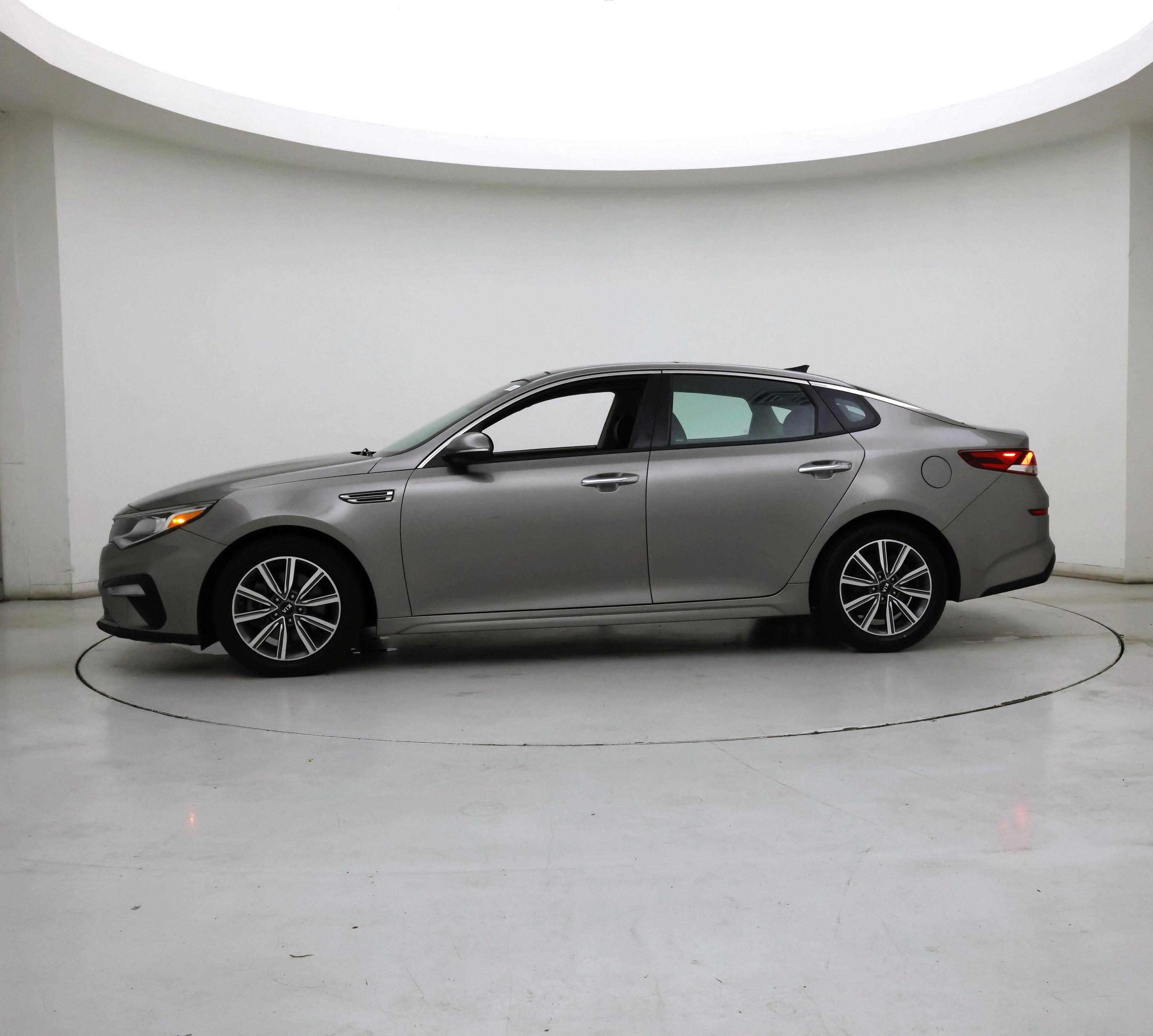 Thumbnail: 2019 Kia Optima - 3