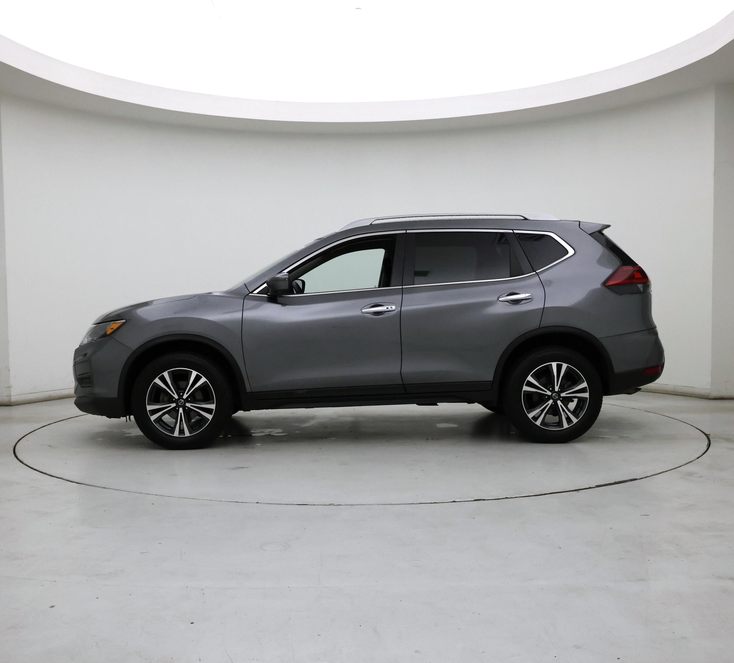 Thumbnail: 2020 Nissan Rogue - 3