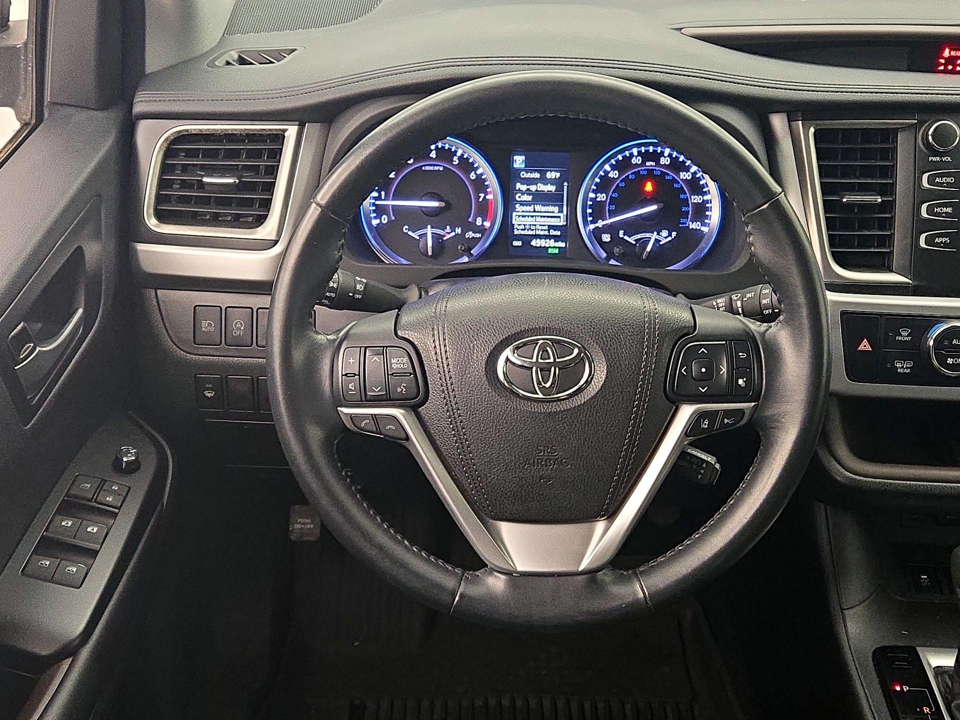 Thumbnail: 2018 Toyota Highlander - 10
