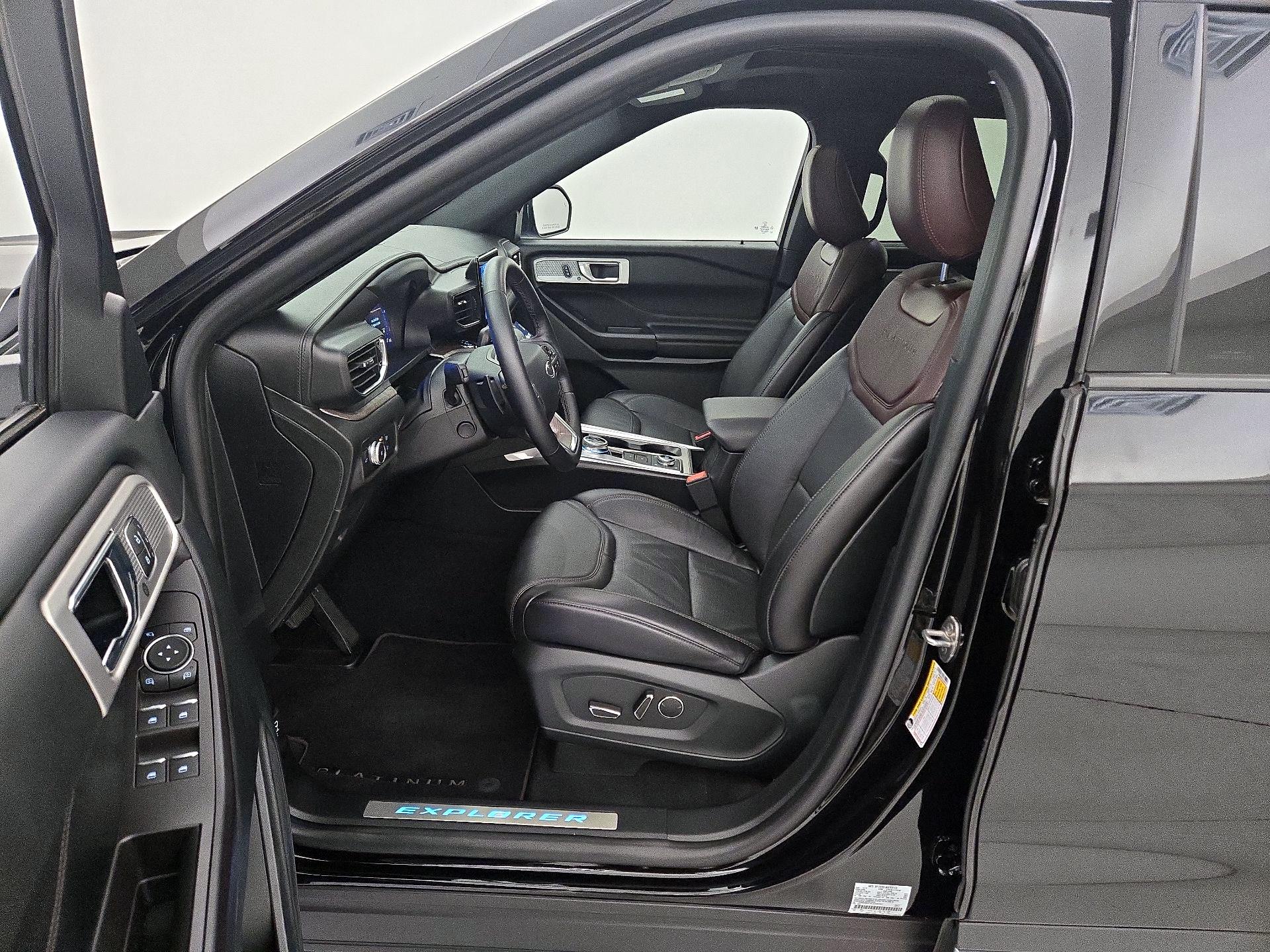 Thumbnail: 2020 Ford Explorer - 11