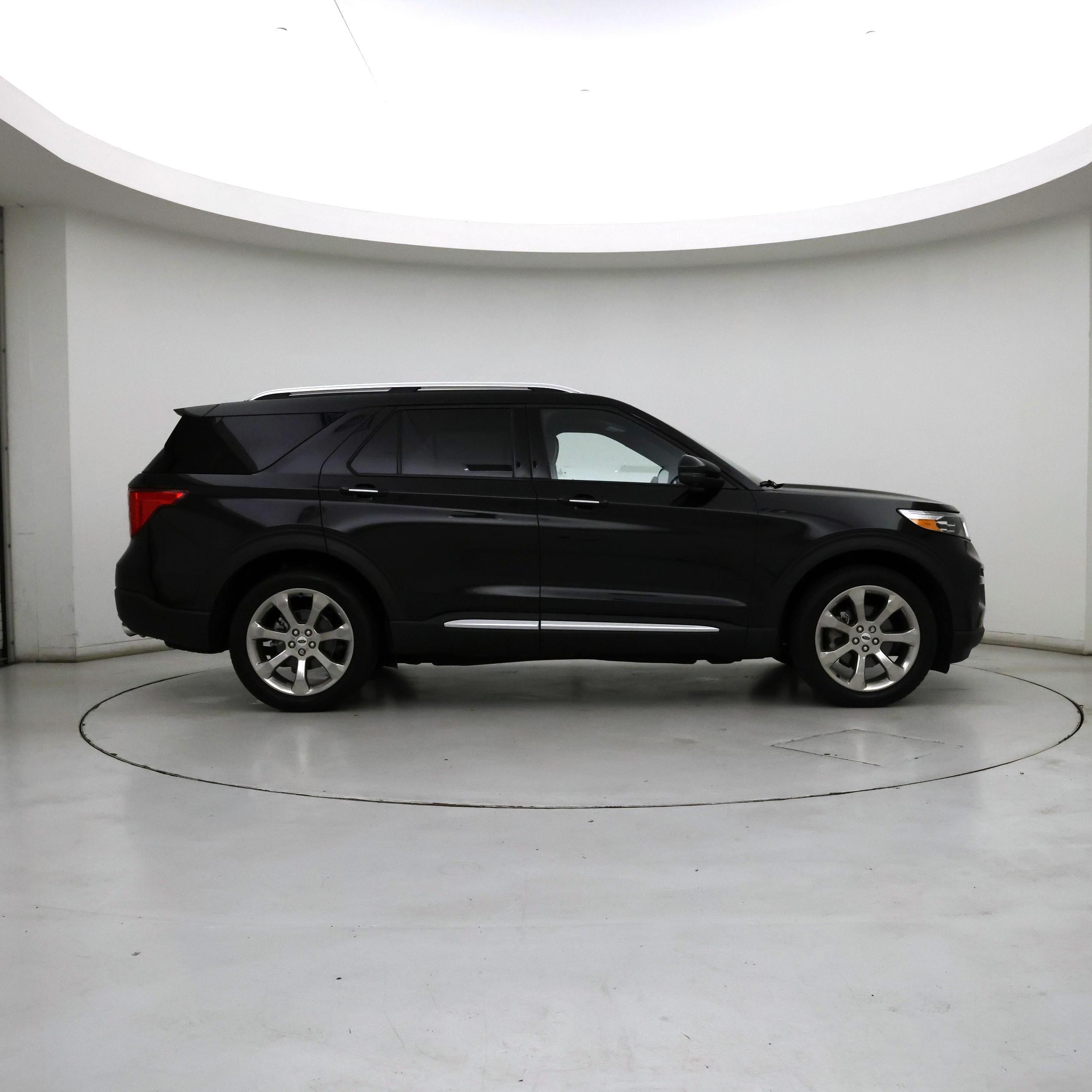 Thumbnail: 2020 Ford Explorer - 7