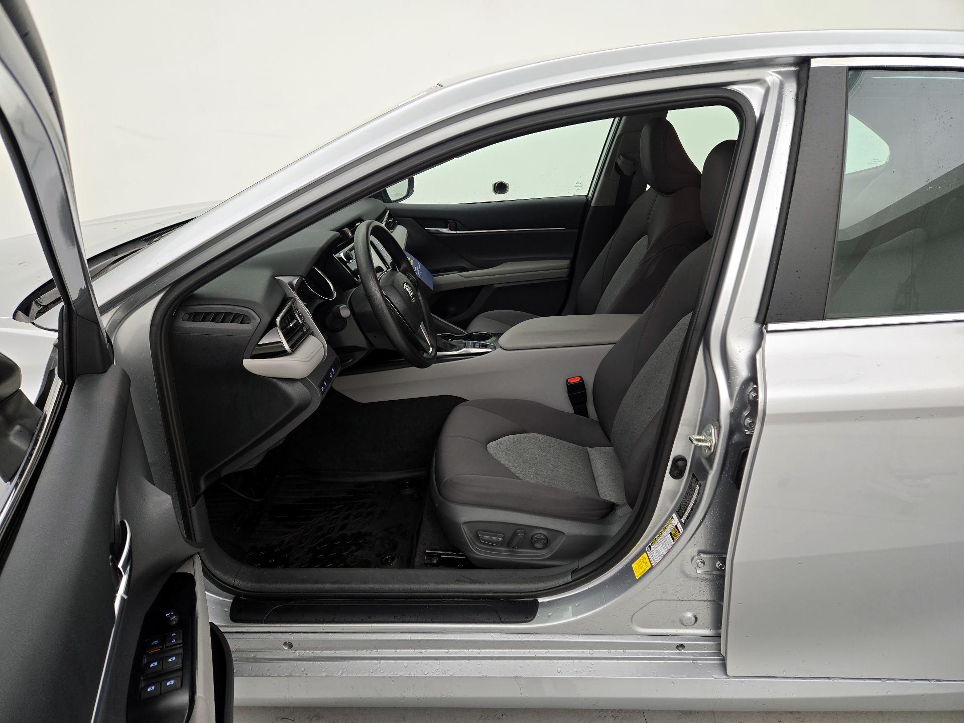 Thumbnail: 2020 Toyota Camry - 11