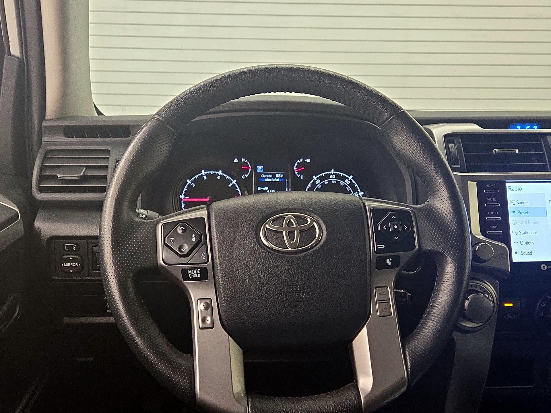 Thumbnail: 2022 Toyota 4Runner - 10