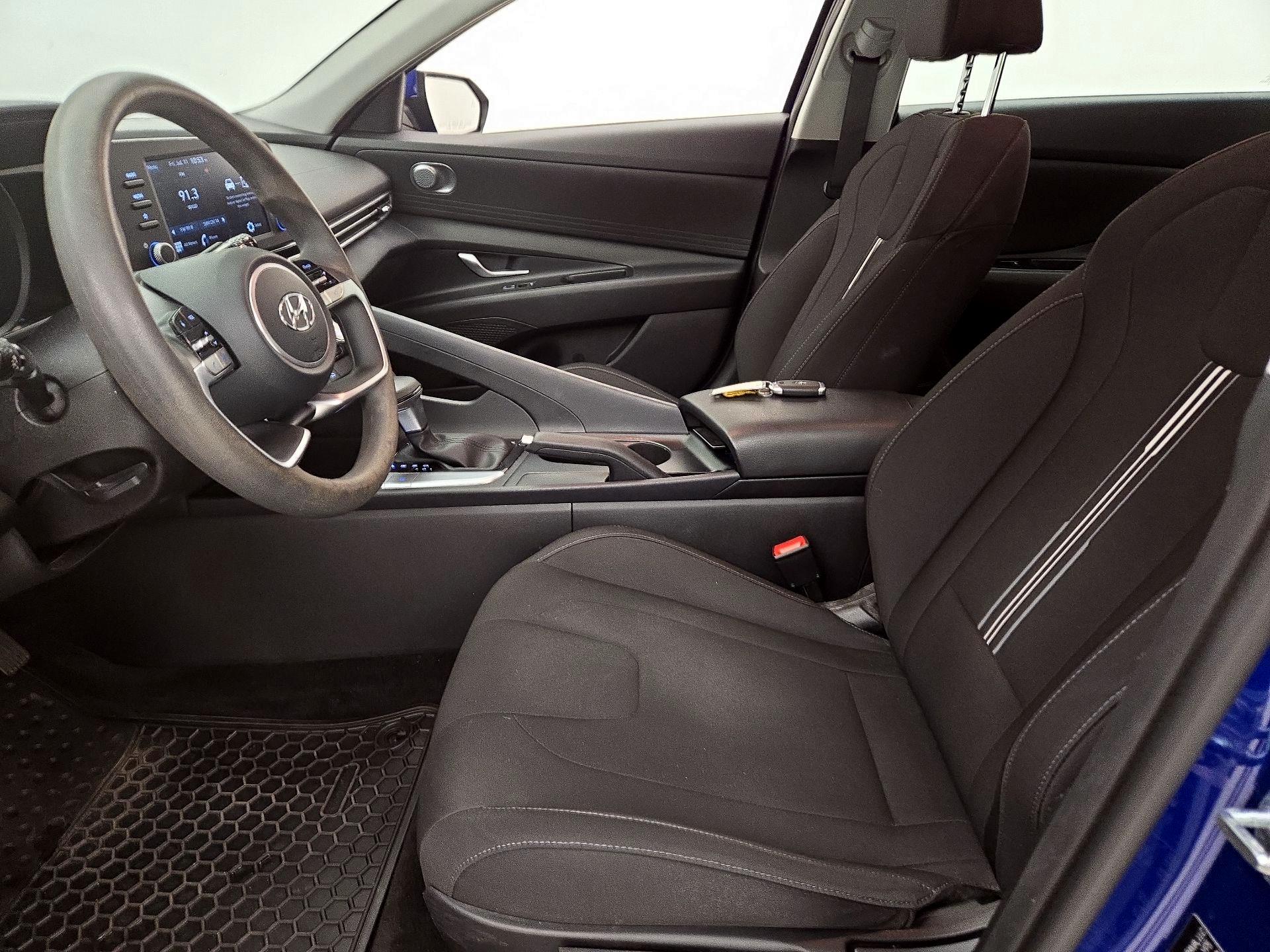 Thumbnail: 2021 Hyundai Elantra - 11