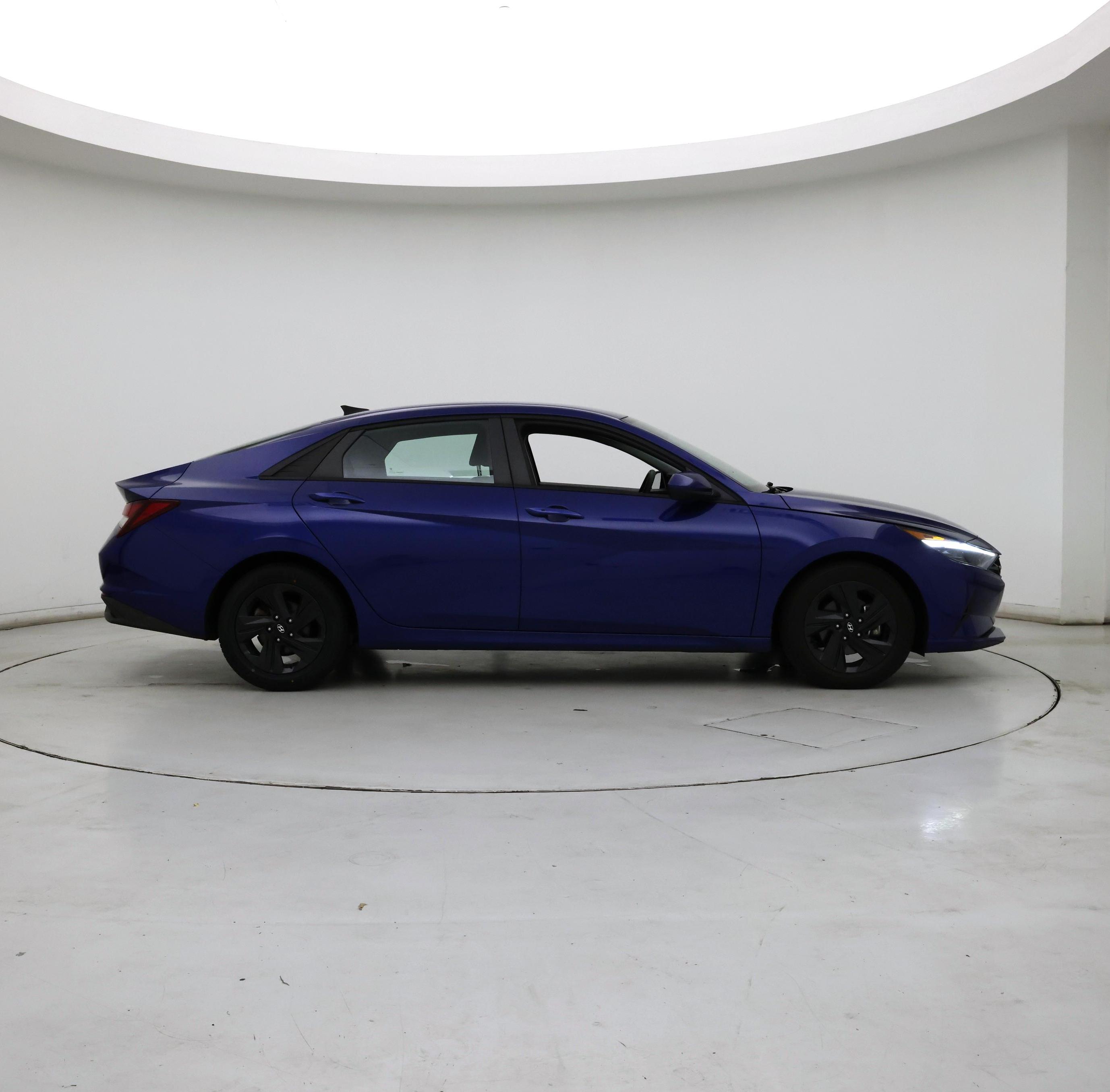 Thumbnail: 2021 Hyundai Elantra - 7