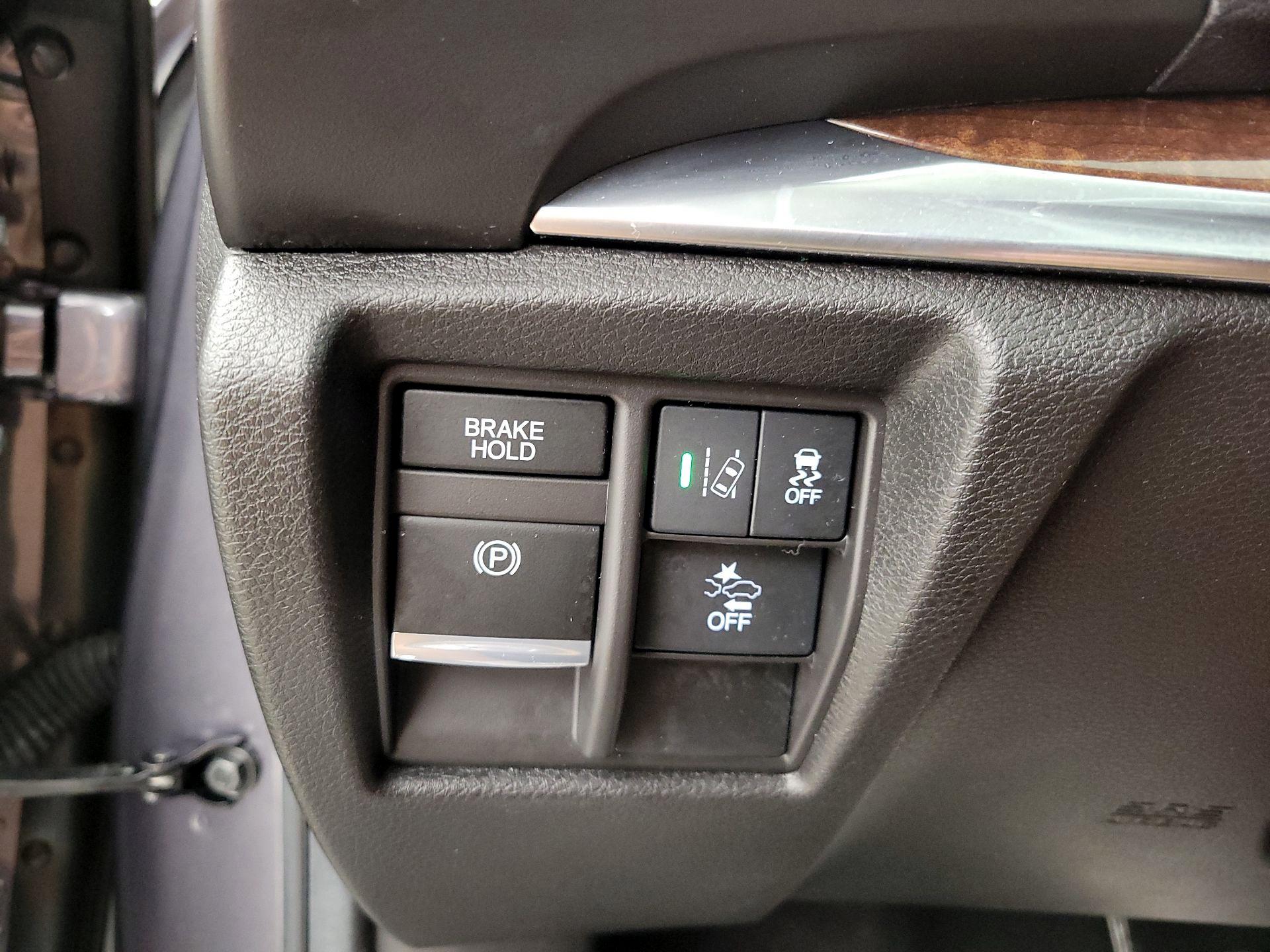 Thumbnail: 2020 Acura MDX - 13