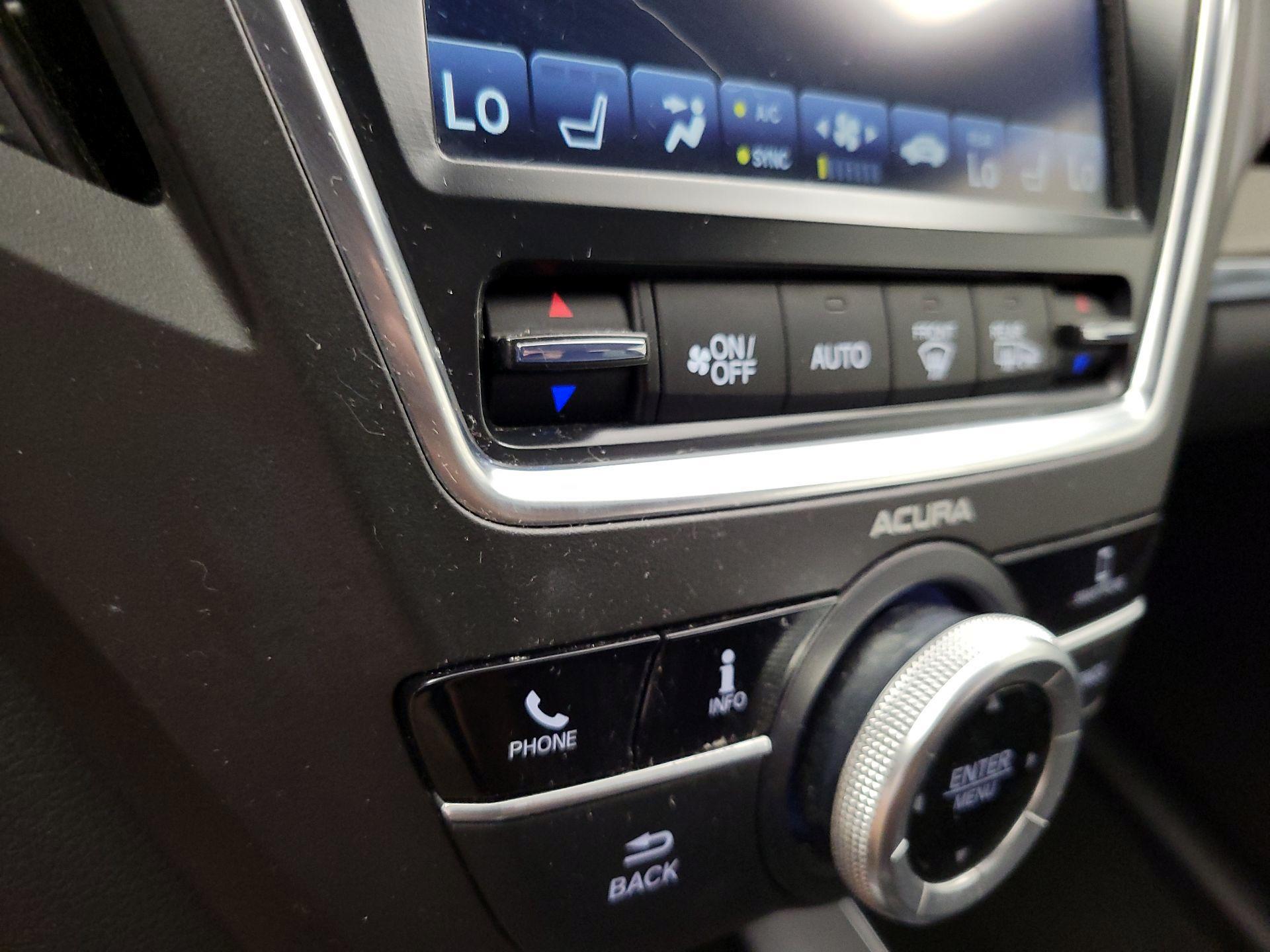 Thumbnail: 2020 Acura MDX - 16