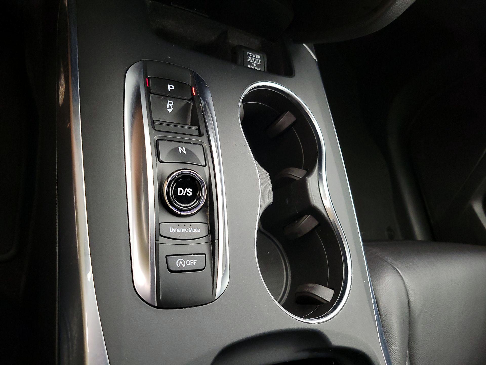 Thumbnail: 2020 Acura MDX - 17