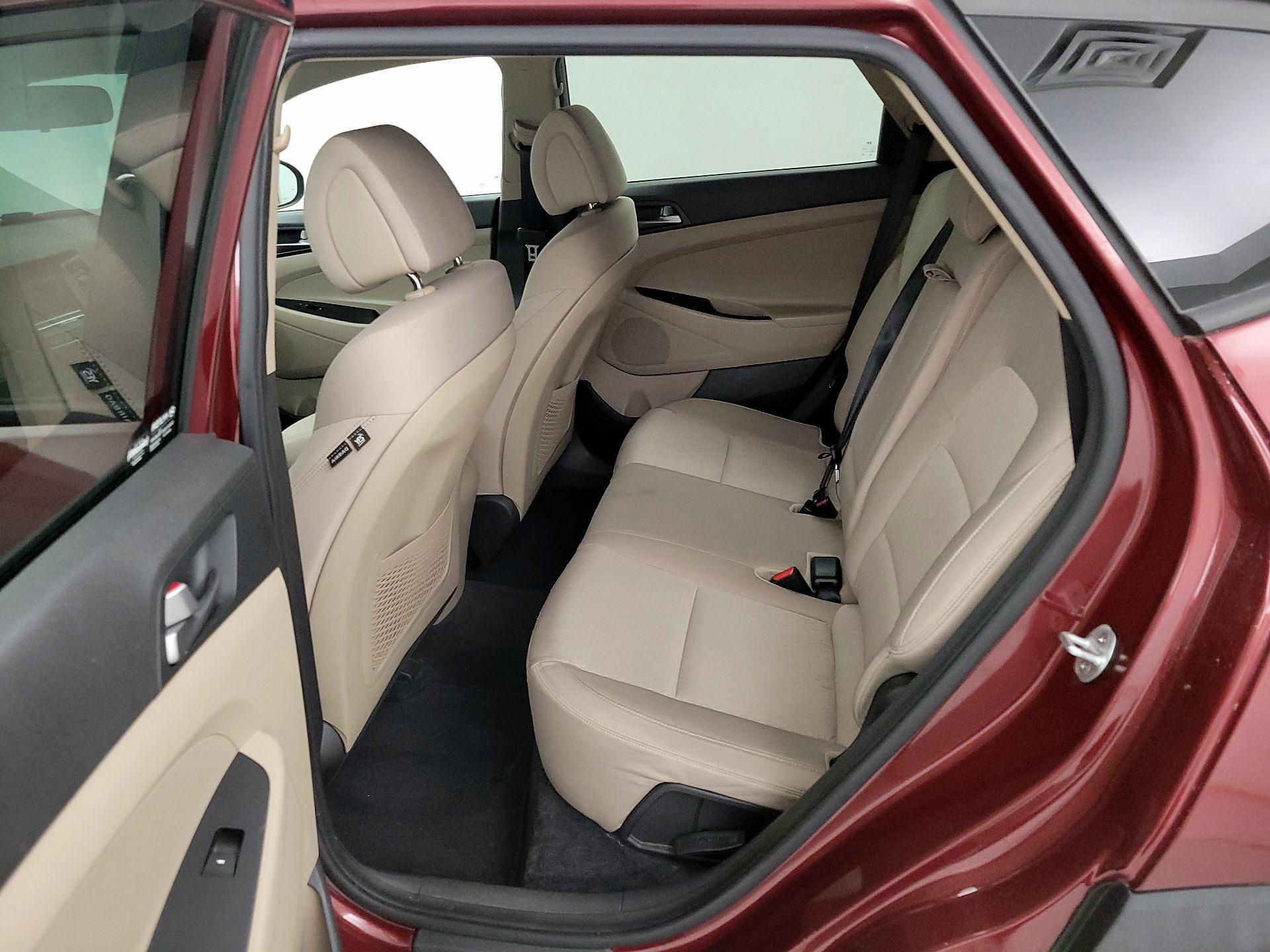 Thumbnail: 2016 Hyundai Tucson - 19