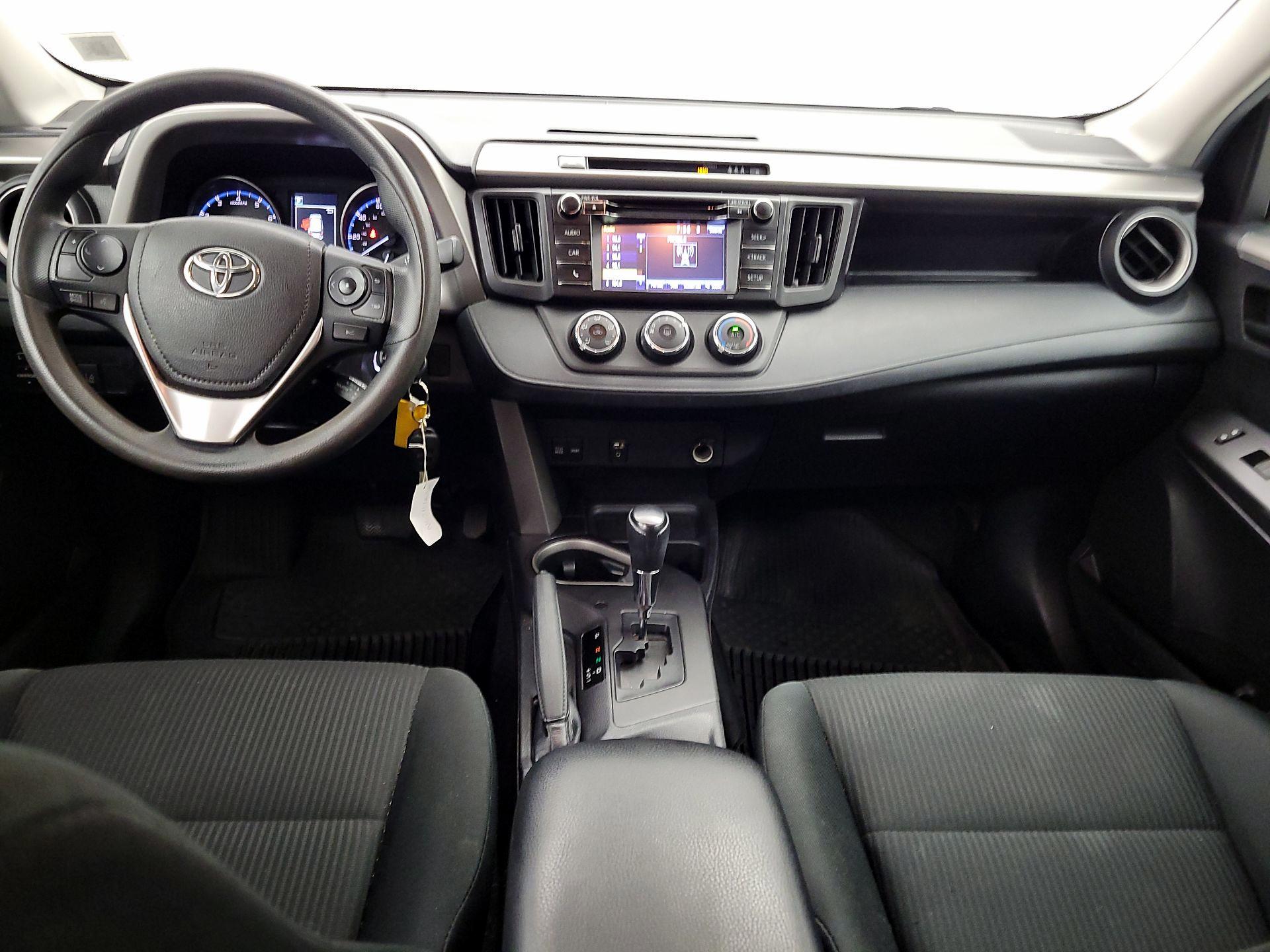 Thumbnail: 2018 Toyota RAV4 - 9