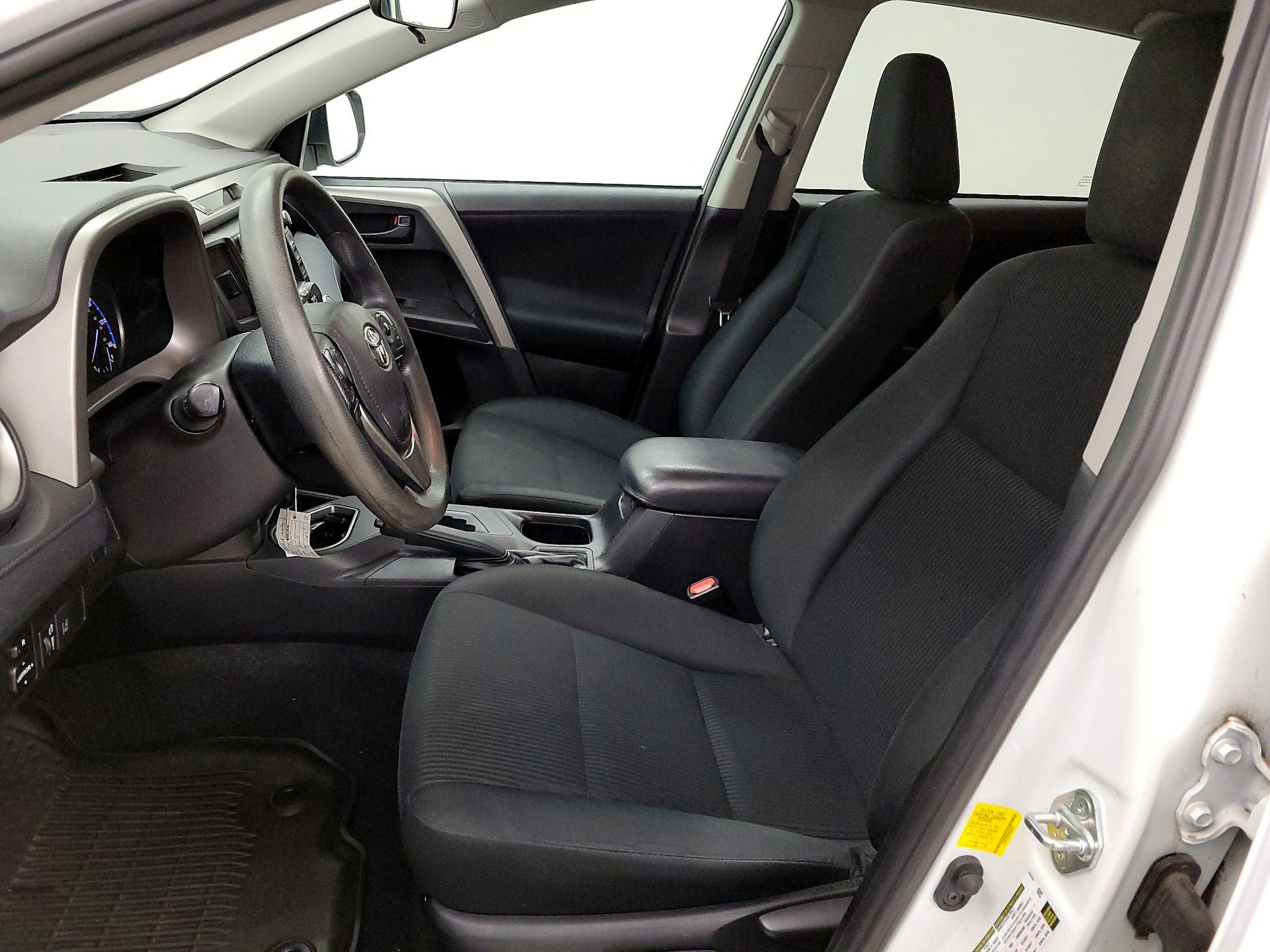 Thumbnail: 2018 Toyota RAV4 - 11