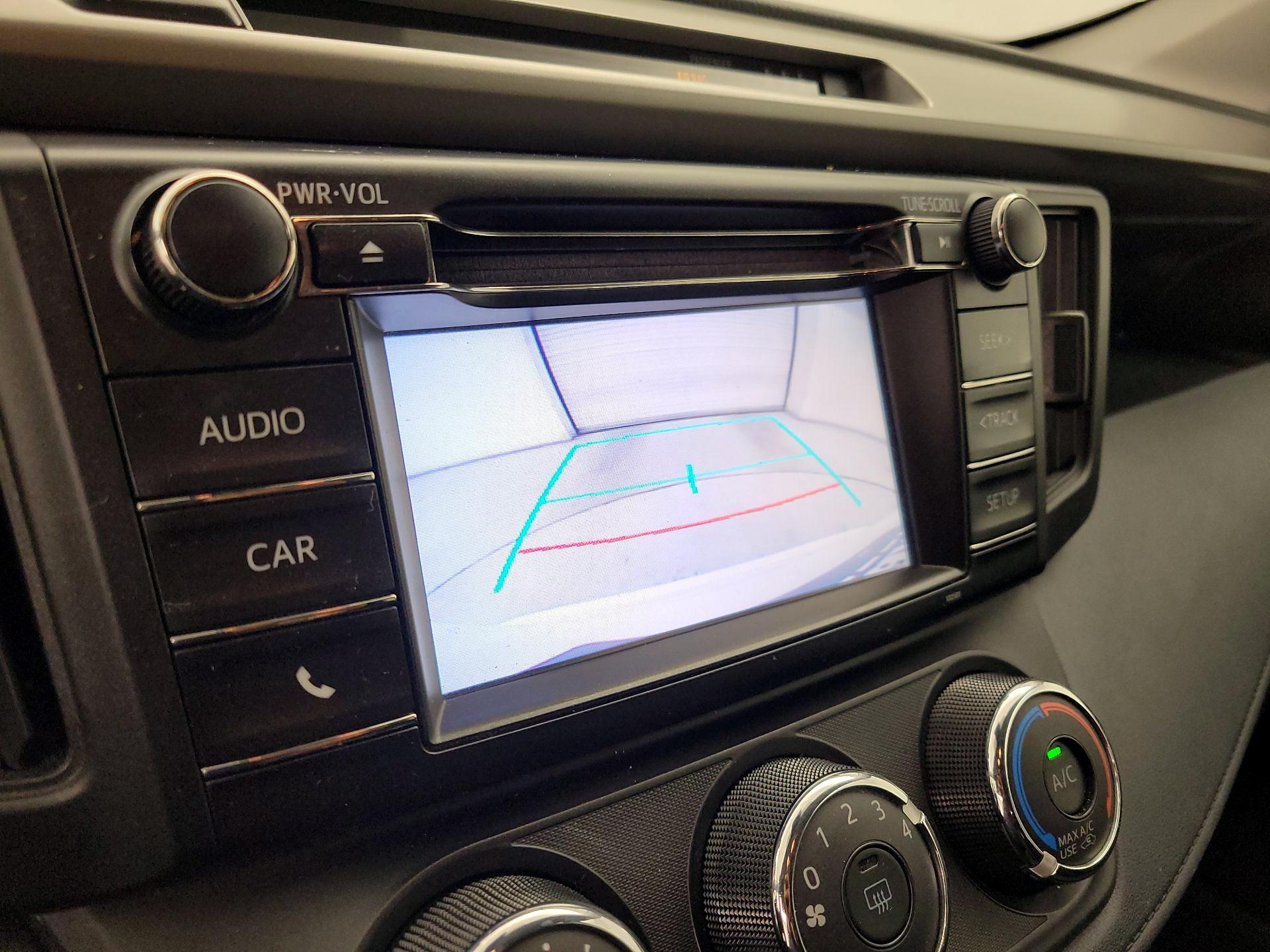 Thumbnail: 2018 Toyota RAV4 - 14