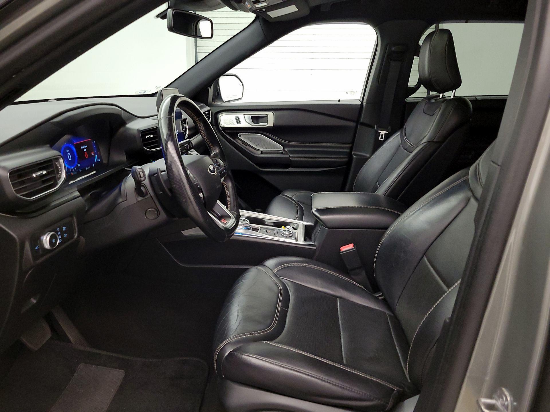 Thumbnail: 2020 Ford Explorer - 11