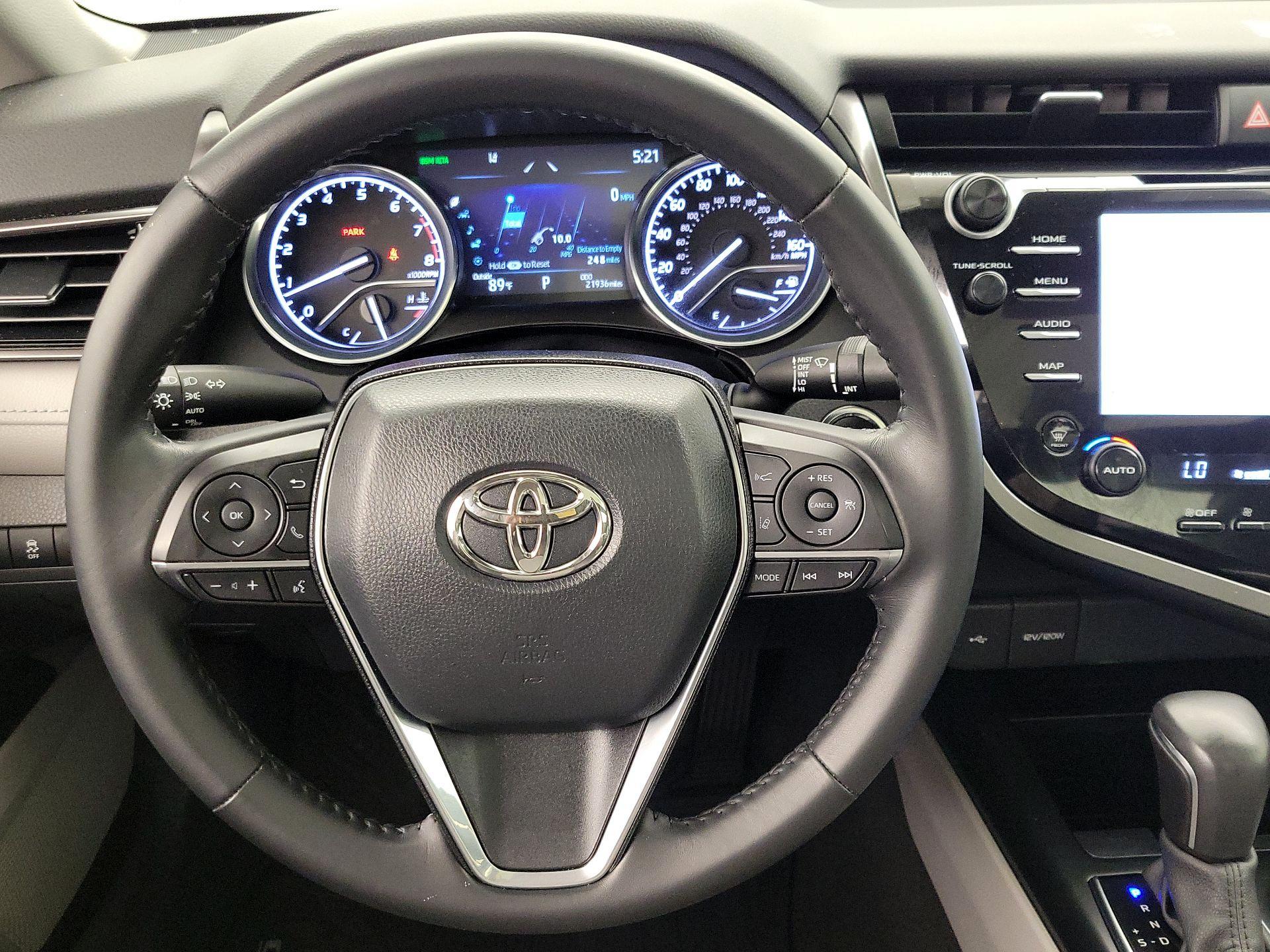 Thumbnail: 2020 Toyota Camry - 10
