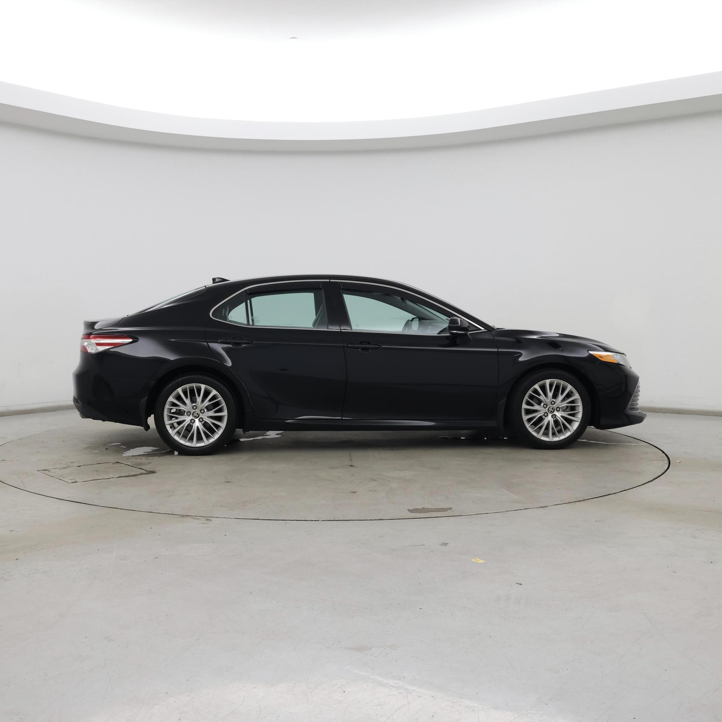 Thumbnail: 2020 Toyota Camry - 7