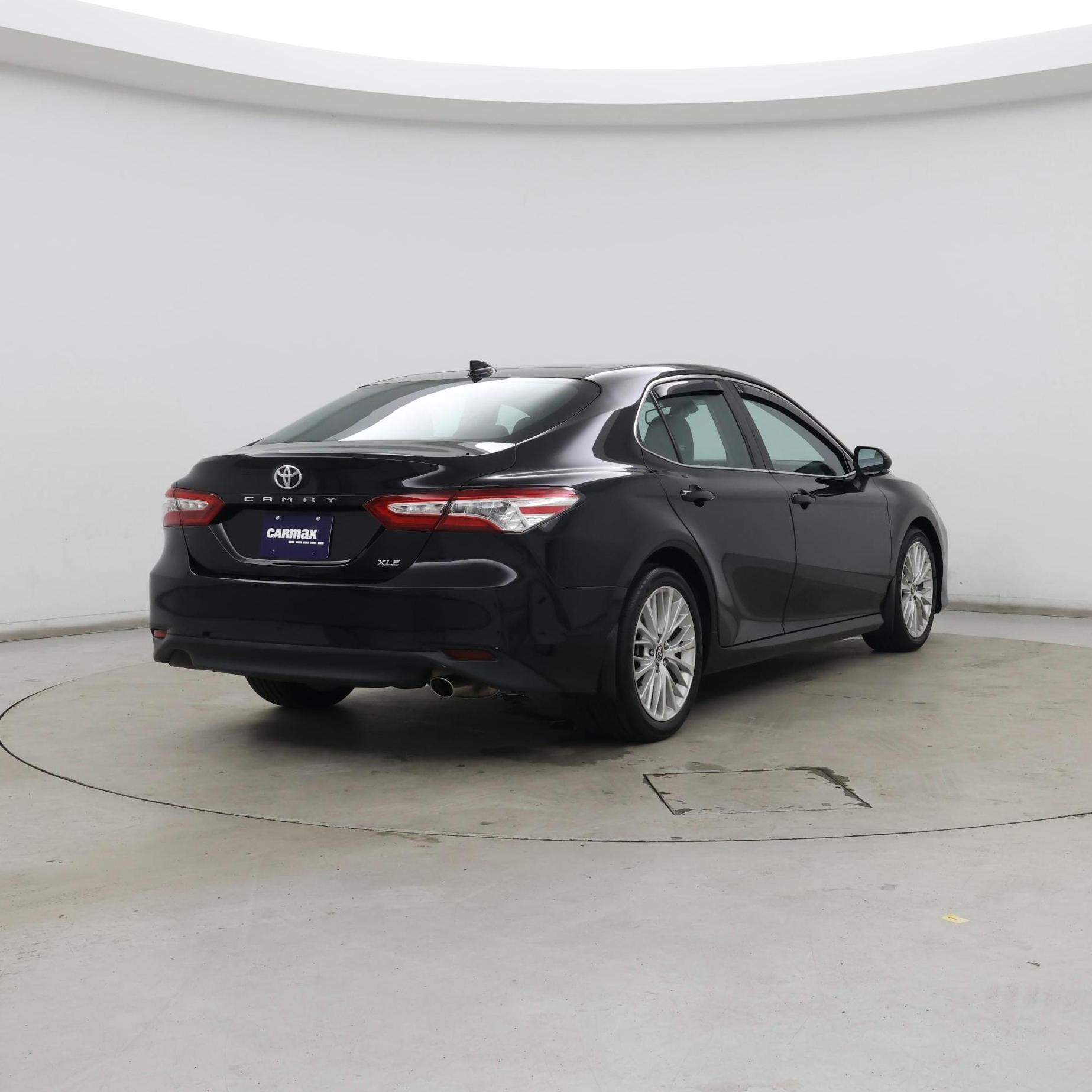 Thumbnail: 2020 Toyota Camry - 8