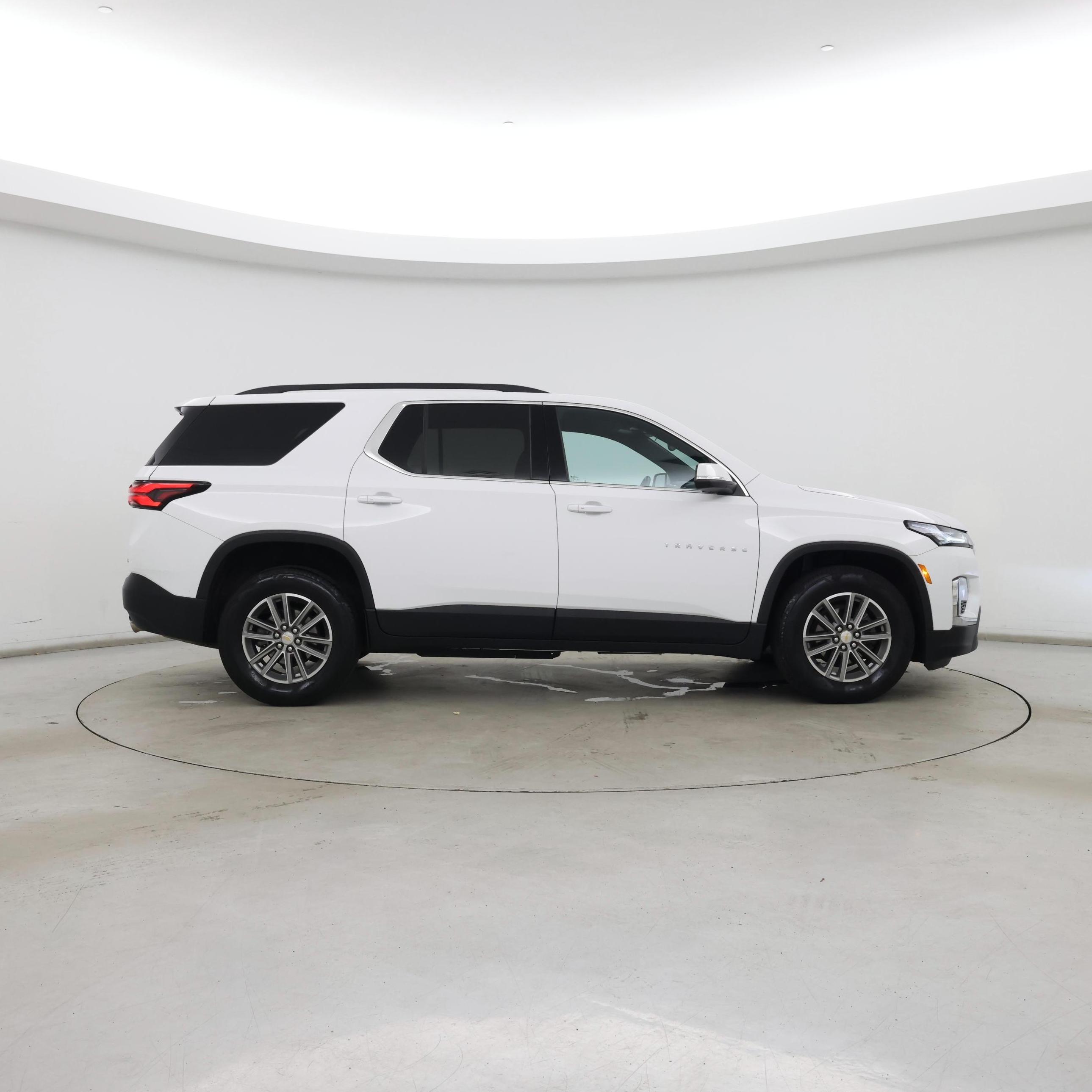 Thumbnail: 2023 Chevrolet Traverse - 7