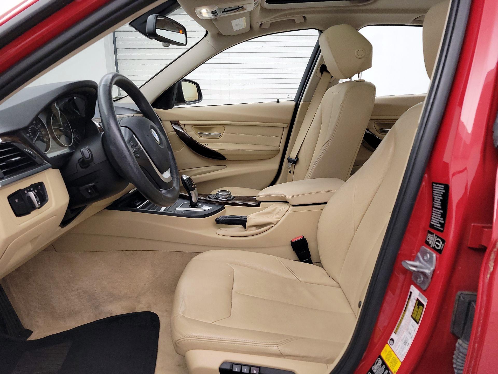 Thumbnail: 2014 BMW 3 Series - 11