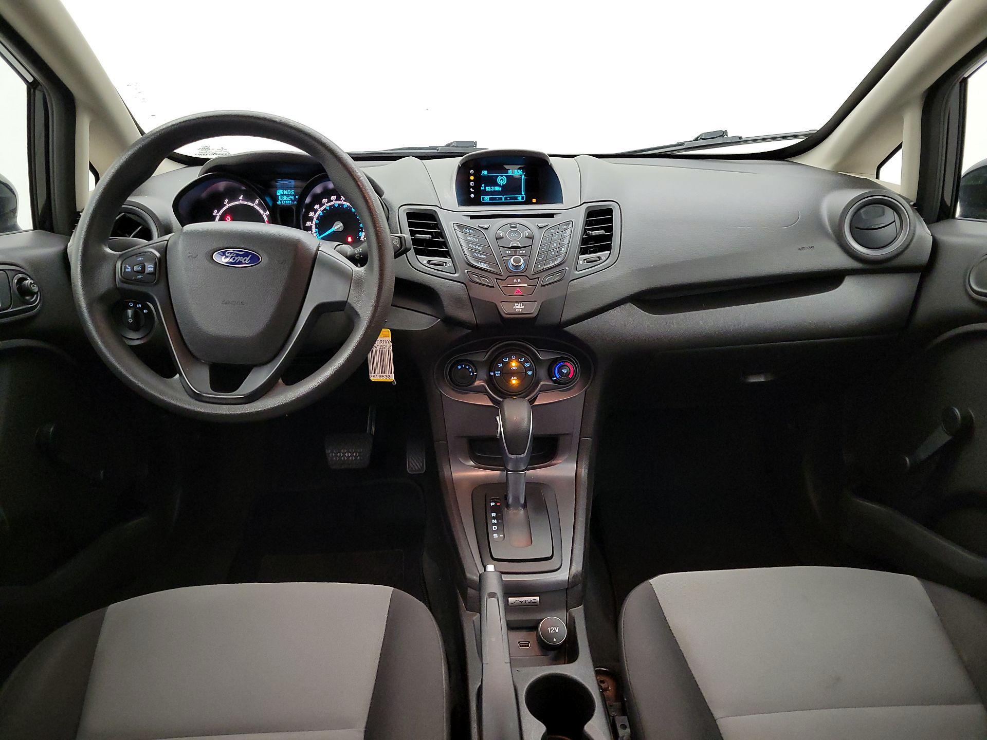 Thumbnail: 2016 Ford Fiesta - 9