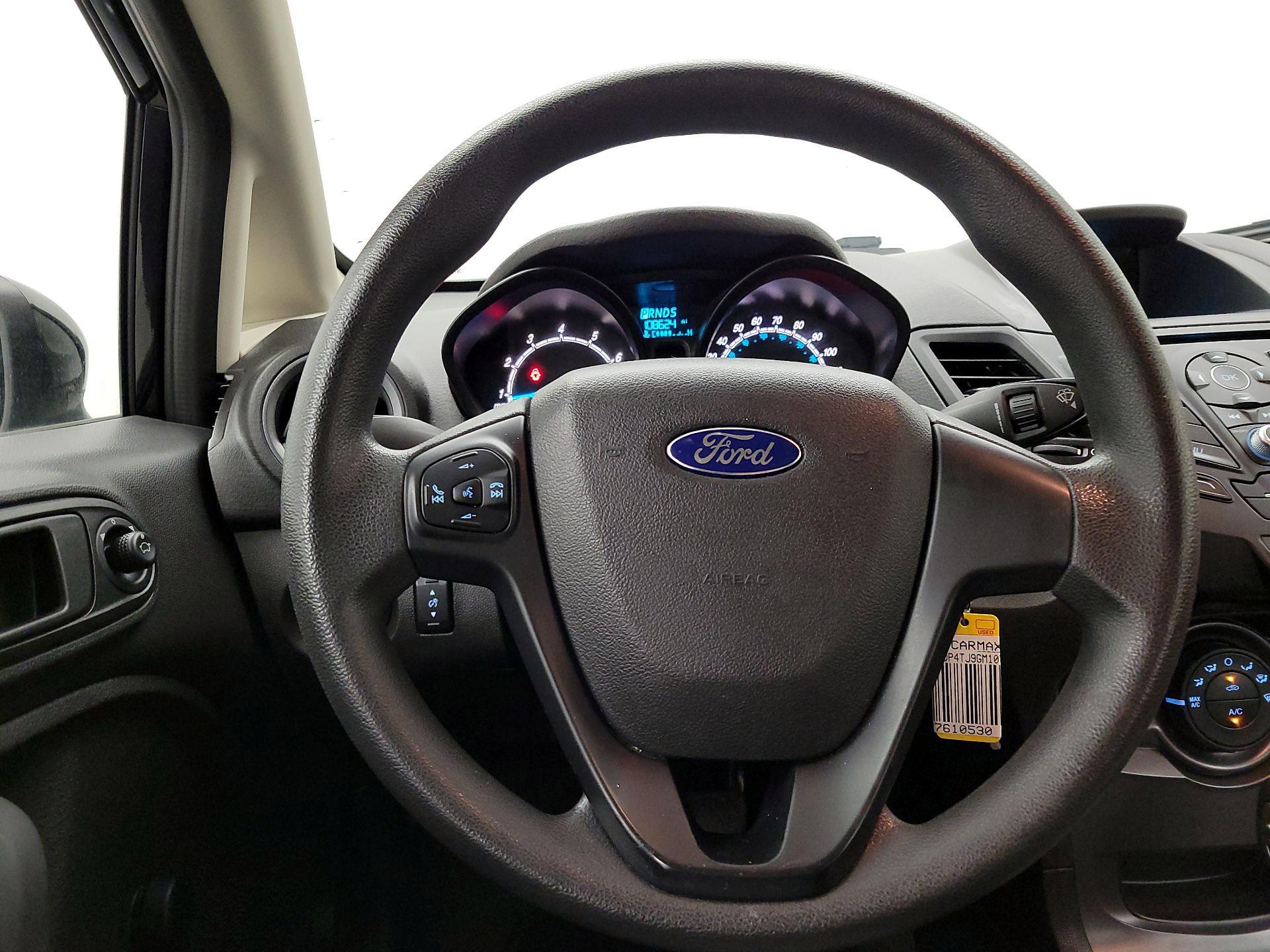 Thumbnail: 2016 Ford Fiesta - 10
