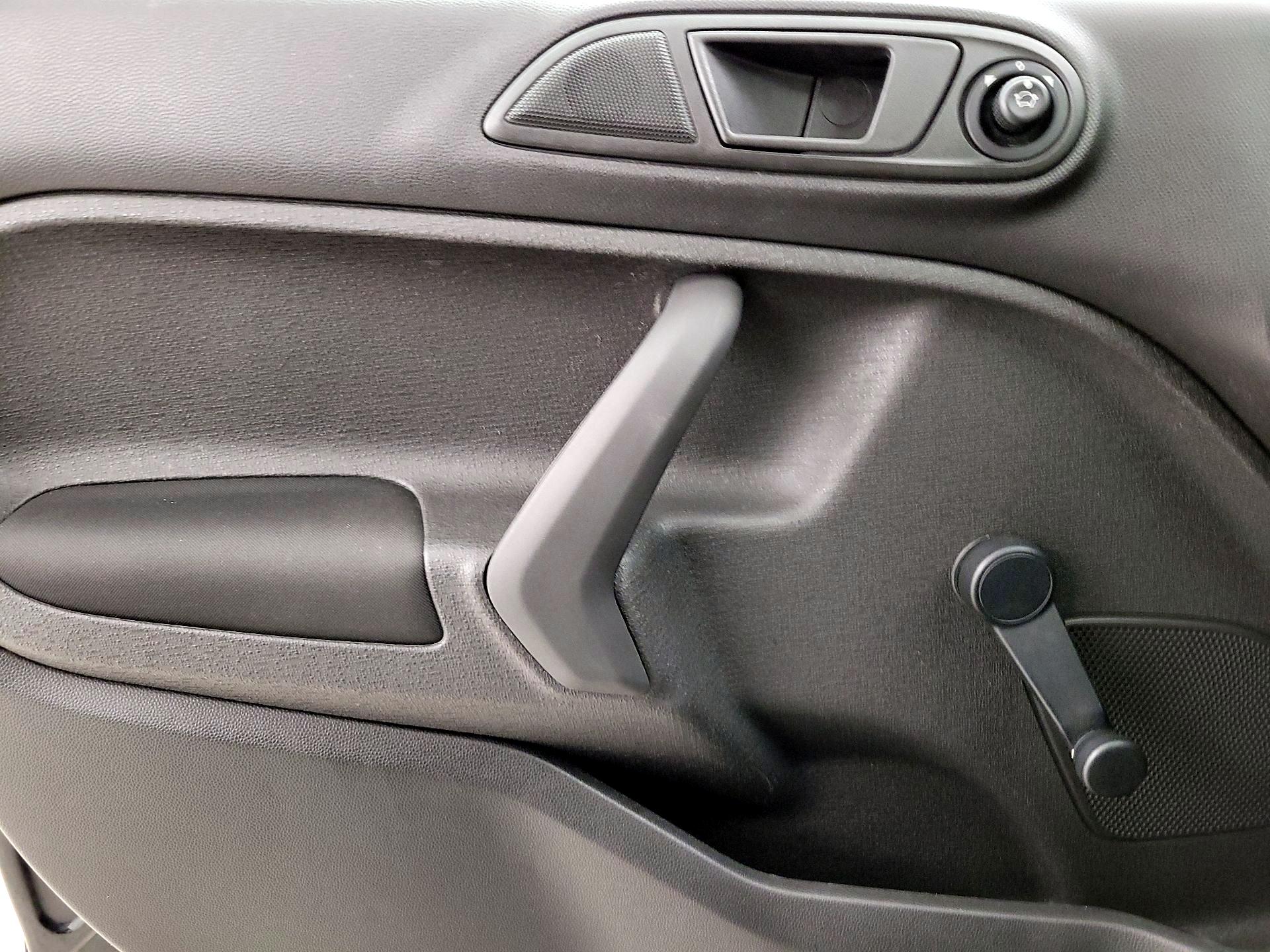 Thumbnail: 2016 Ford Fiesta - 12
