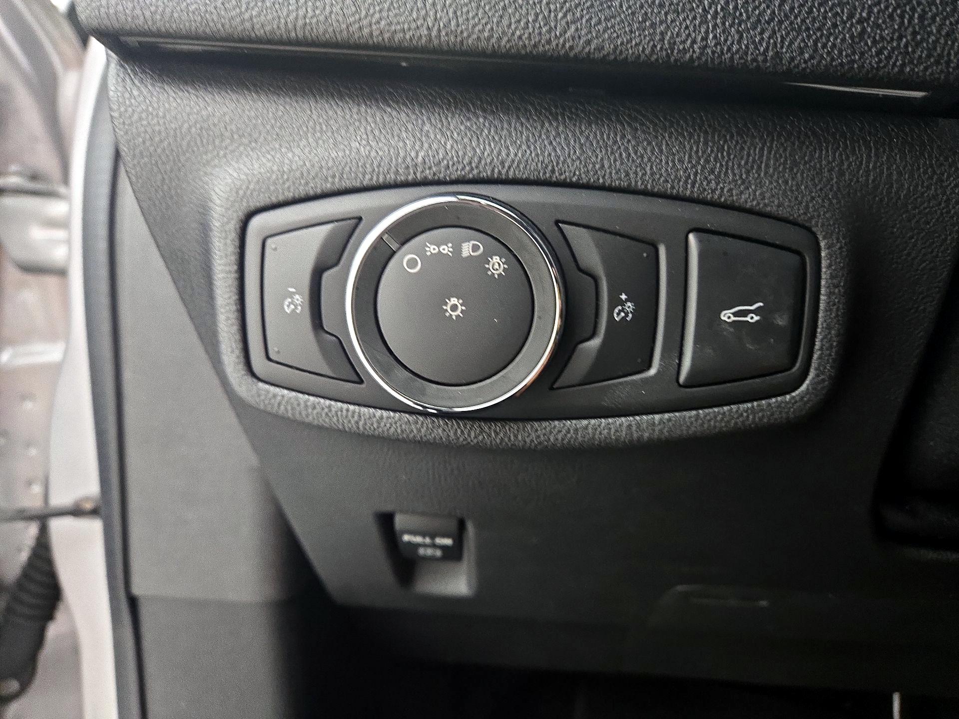 Thumbnail: 2017 Lincoln MKC - 13
