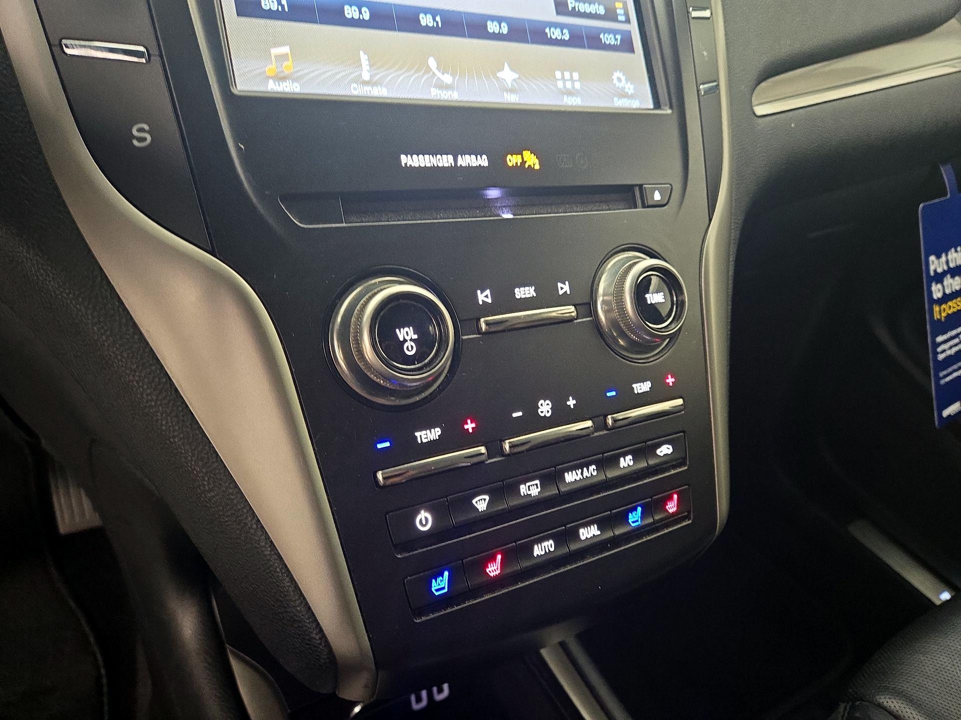 Thumbnail: 2017 Lincoln MKC - 17