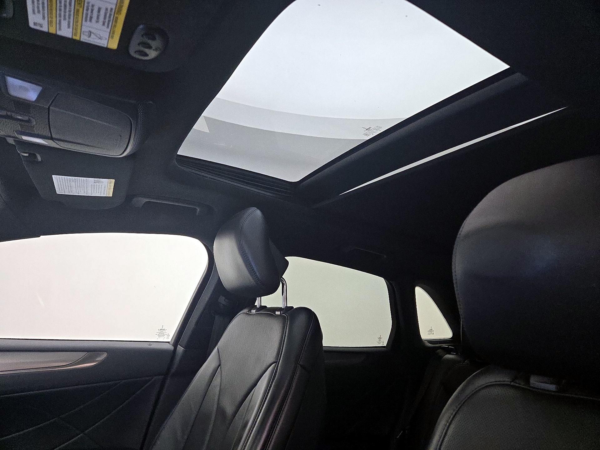 Thumbnail: 2017 Lincoln MKC - 20