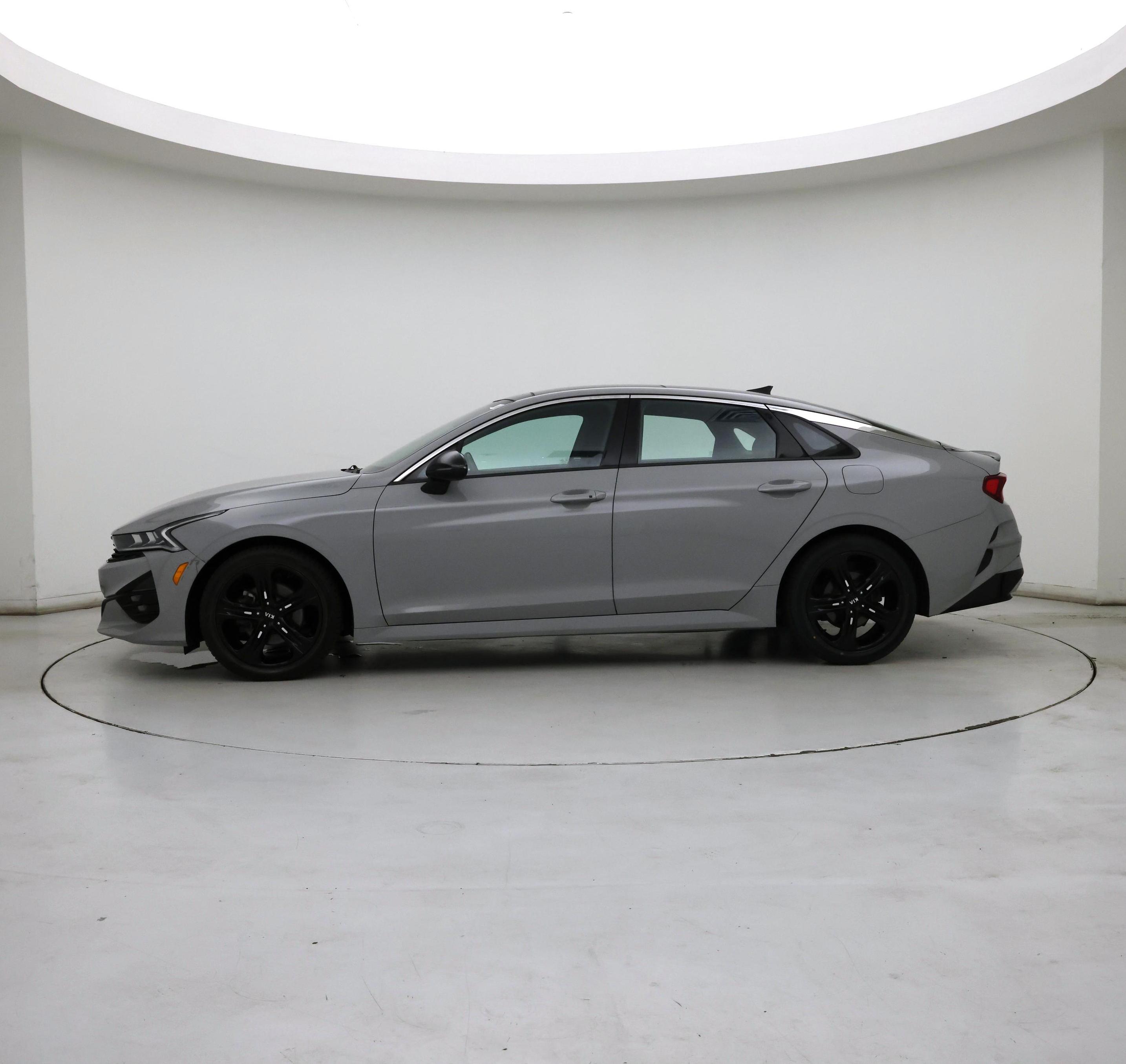 Thumbnail: 2021 Kia K5 - 3