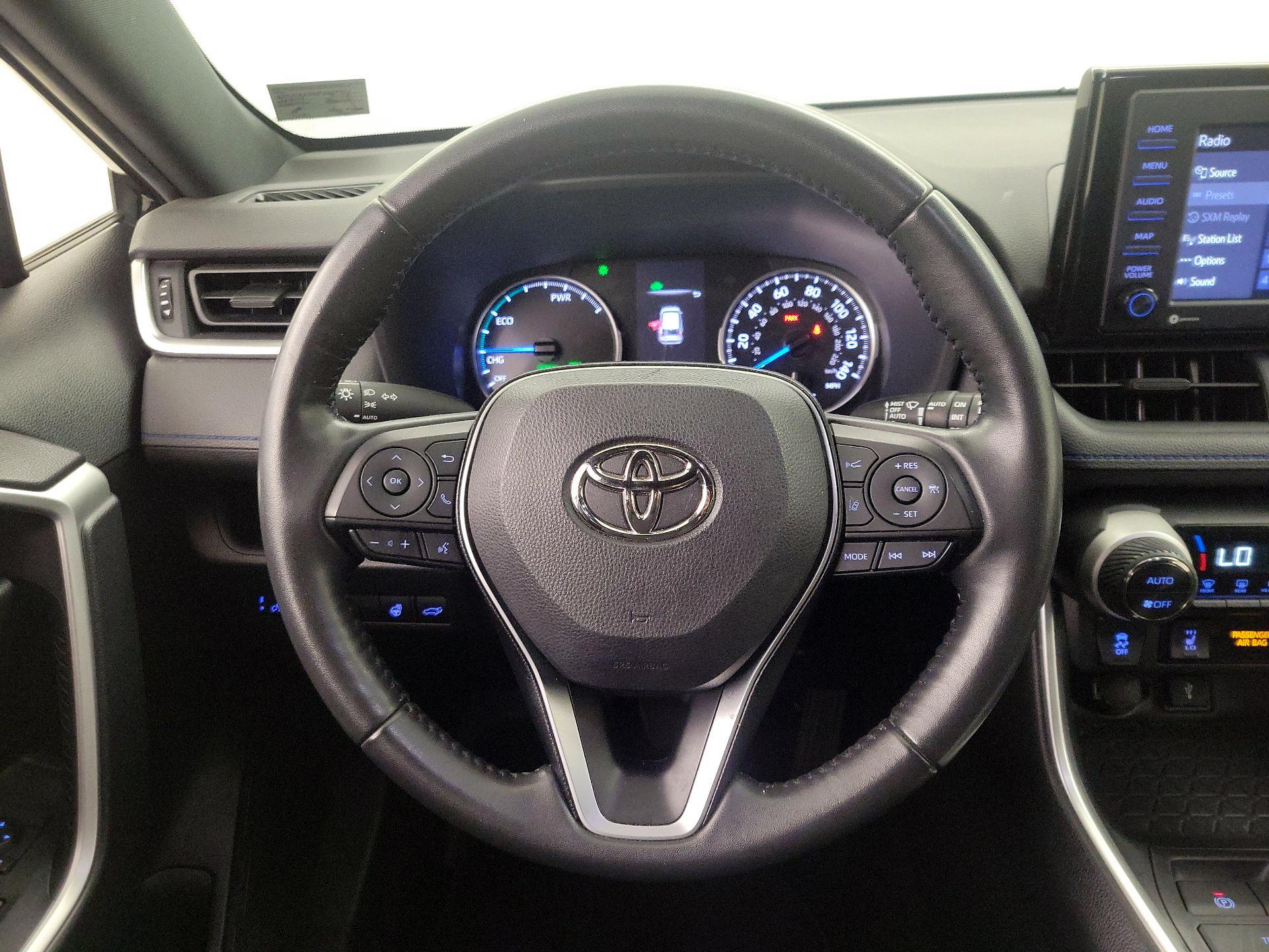 Thumbnail: 2022 Toyota RAV4 - 10