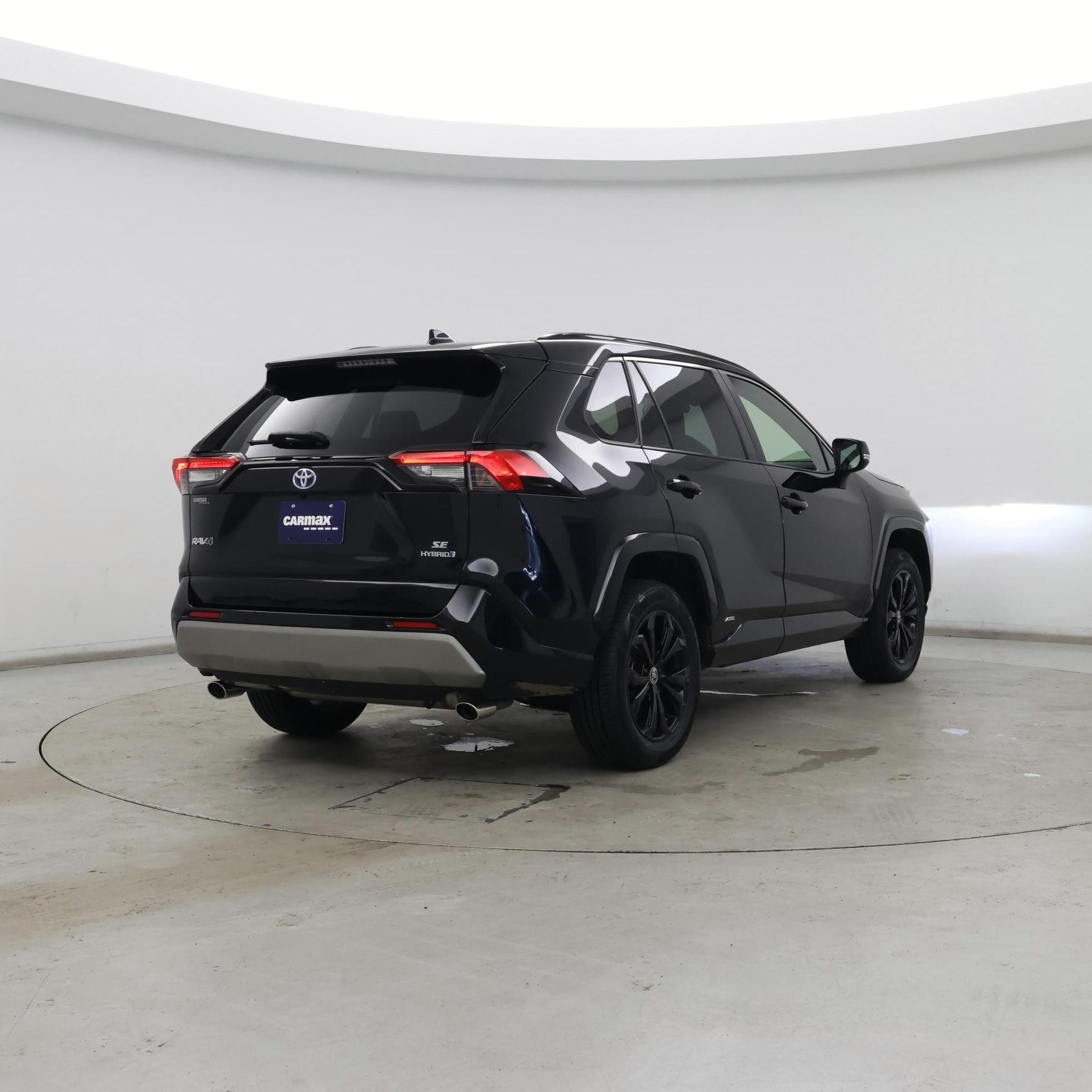 Thumbnail: 2022 Toyota RAV4 - 8