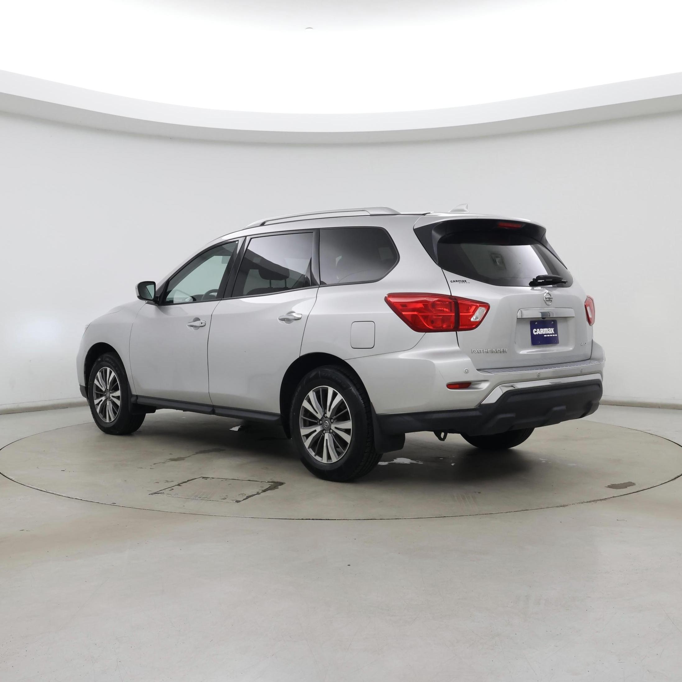 Thumbnail: 2020 Nissan Pathfinder - 2