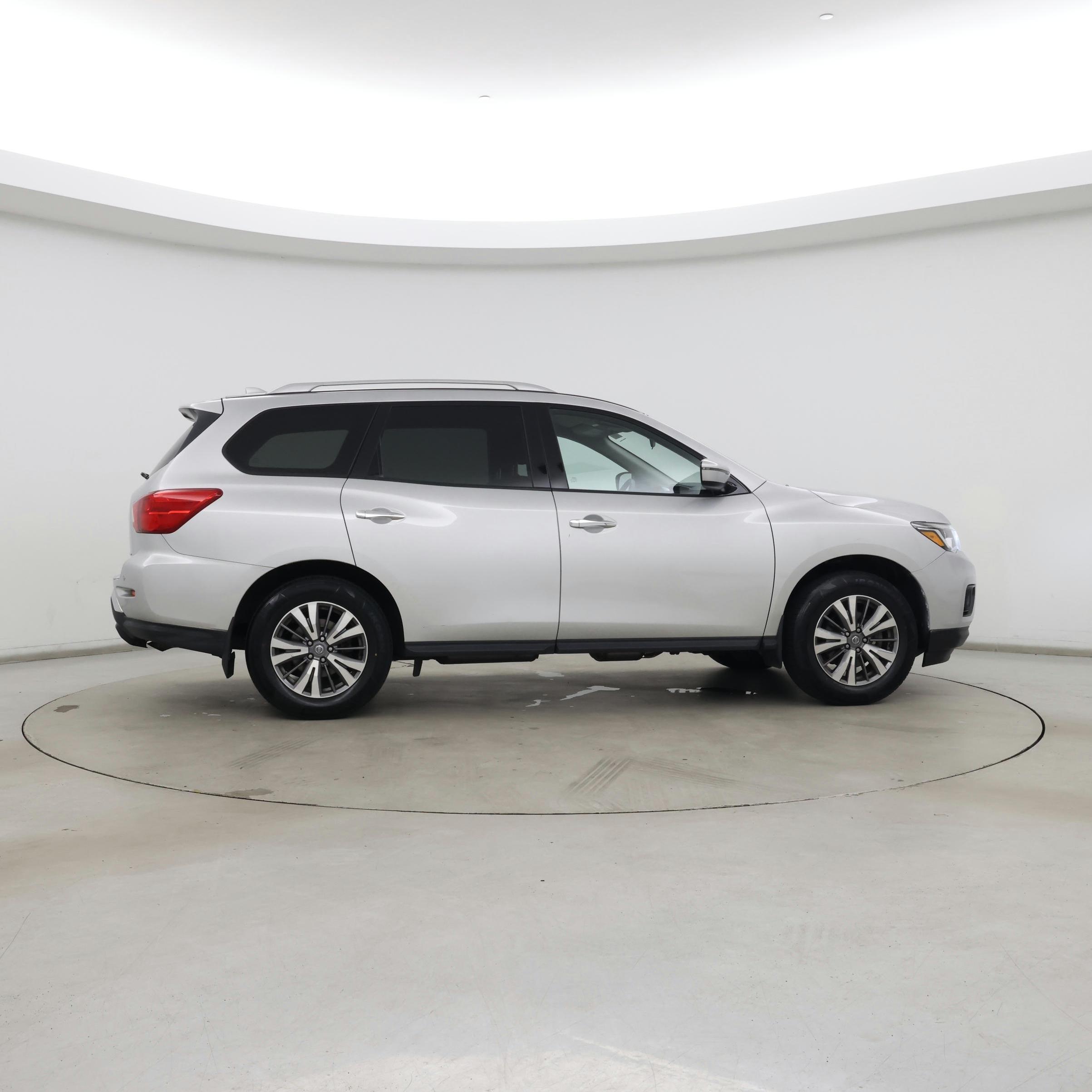 Thumbnail: 2020 Nissan Pathfinder - 7