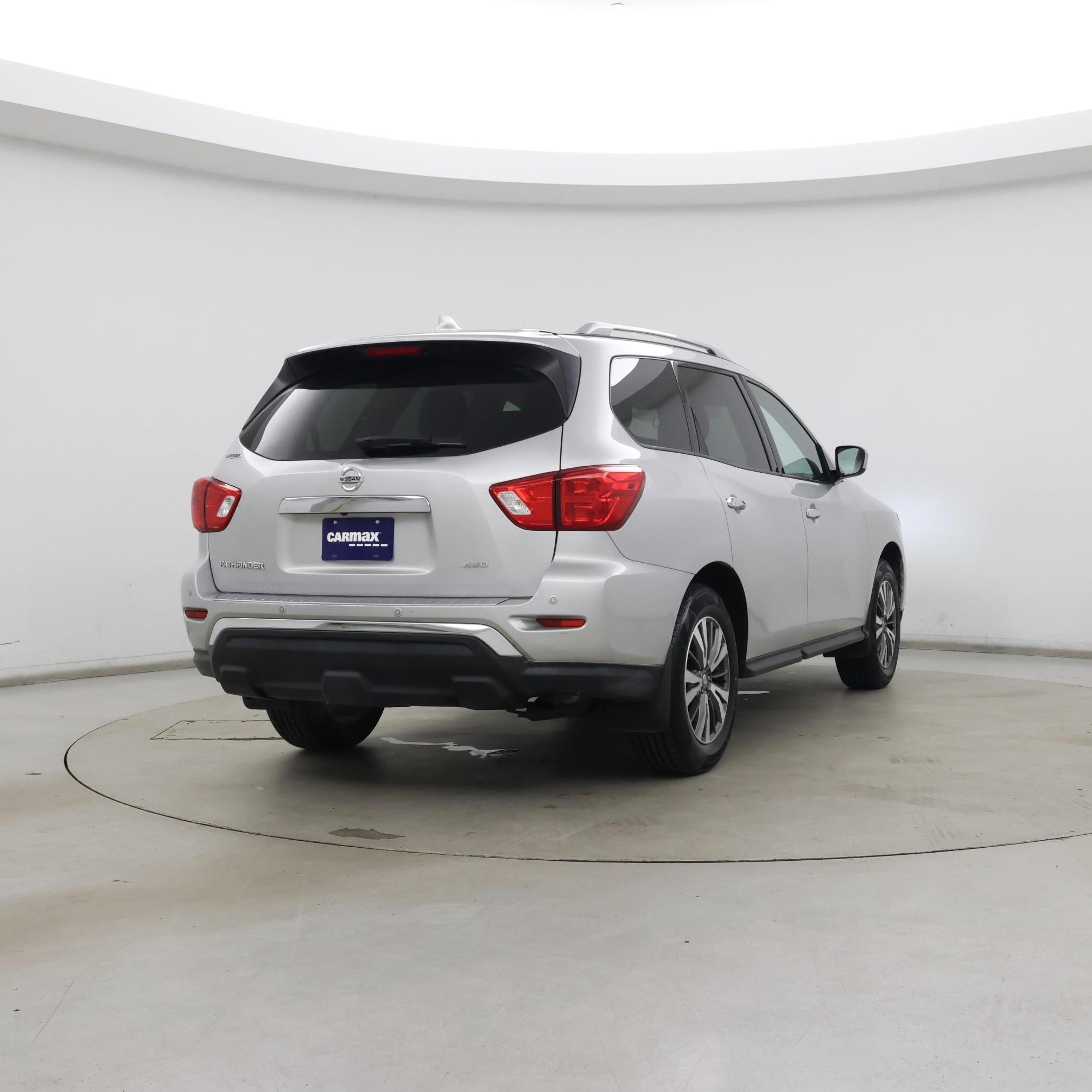 Thumbnail: 2020 Nissan Pathfinder - 8