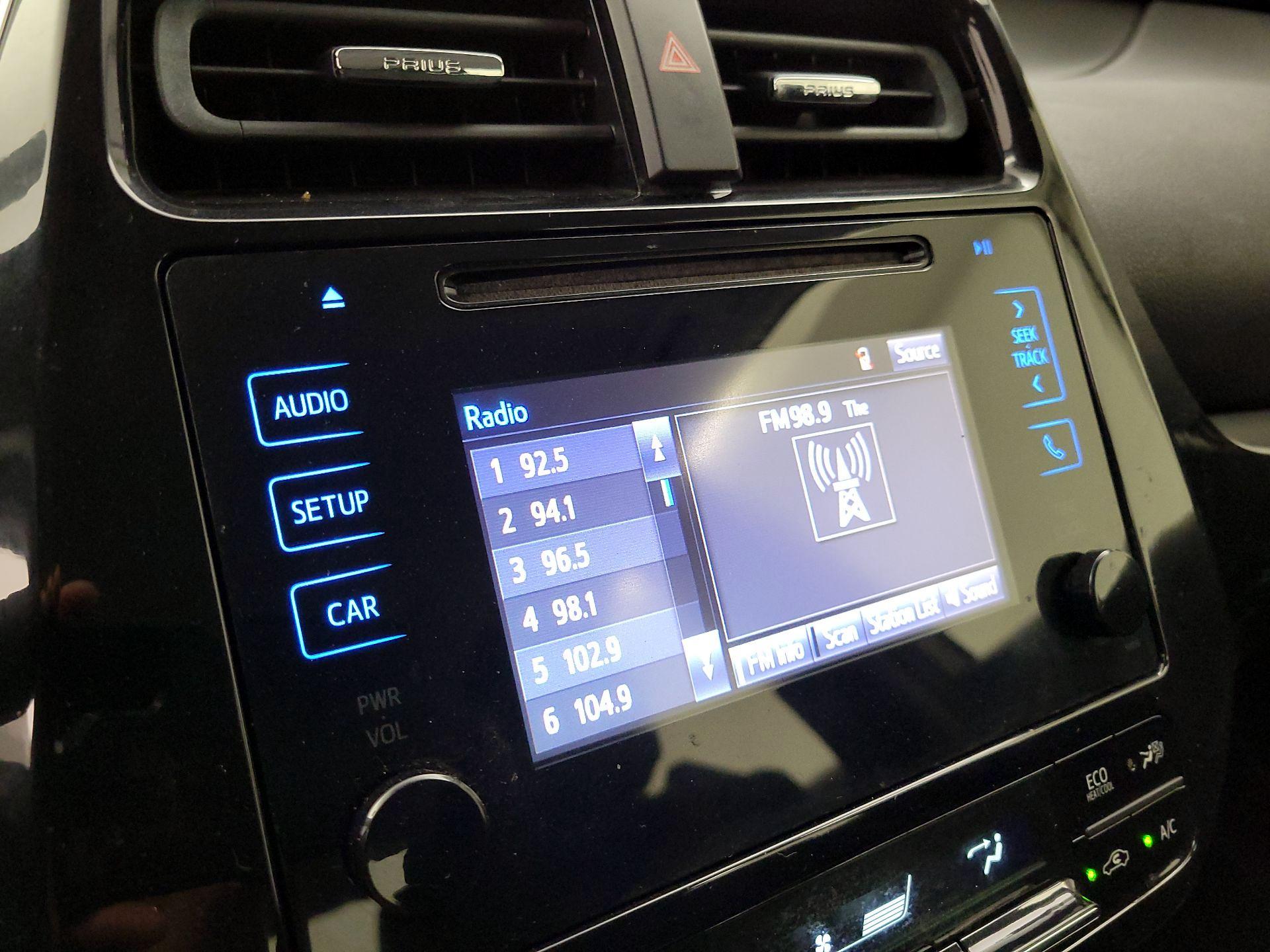 Thumbnail: 2016 Toyota Prius - 15
