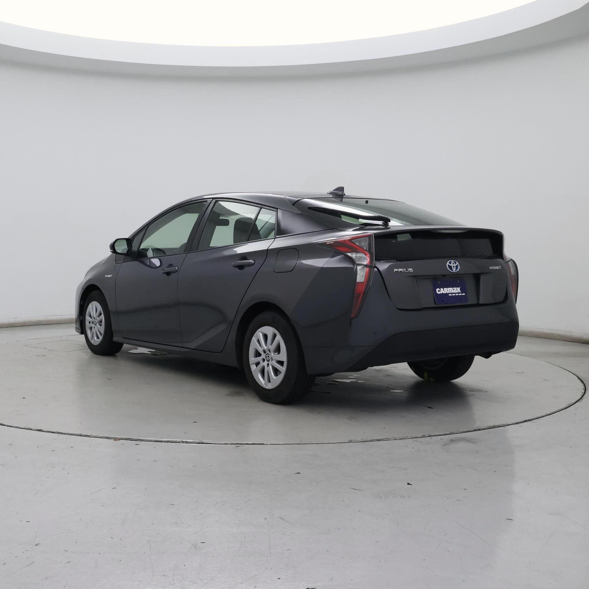 Thumbnail: 2016 Toyota Prius - 2