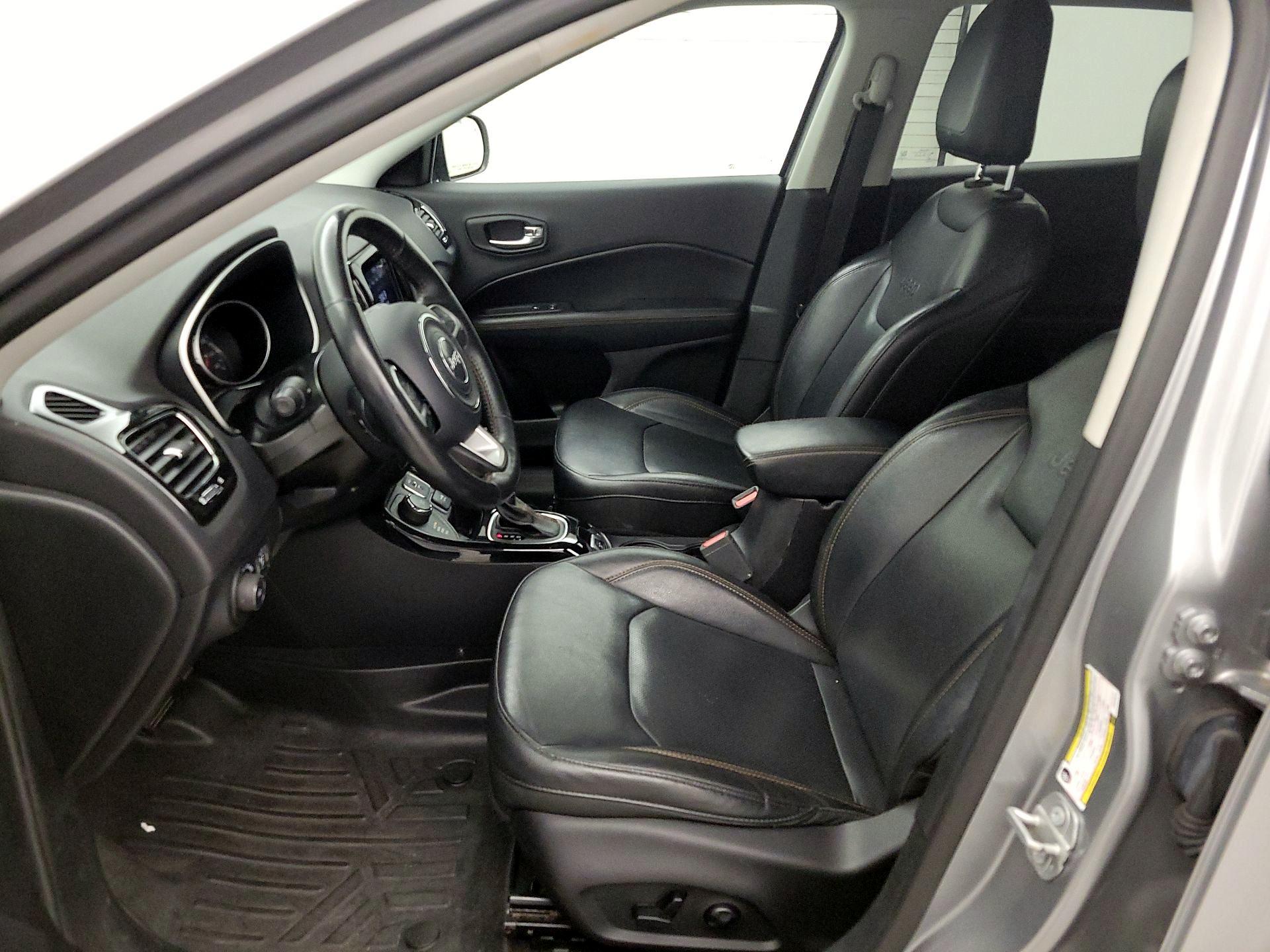 Thumbnail: 2019 Jeep Compass - 11