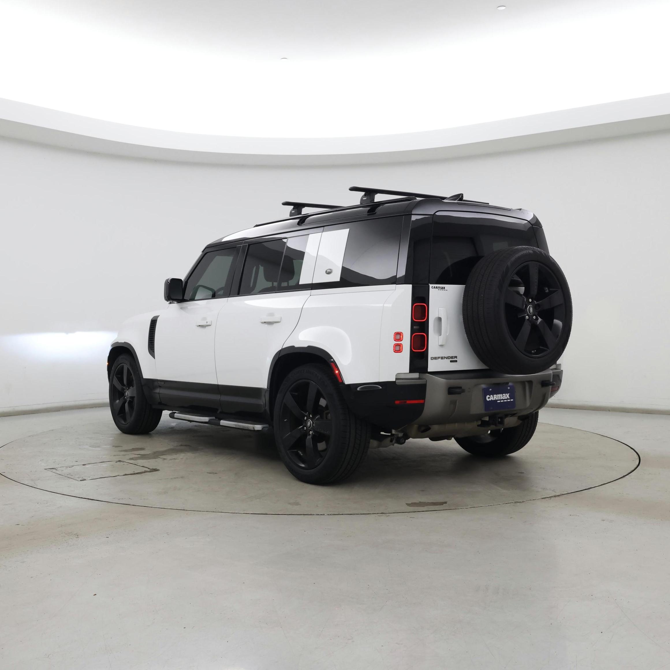 Thumbnail: 2021 Land Rover Defender - 2