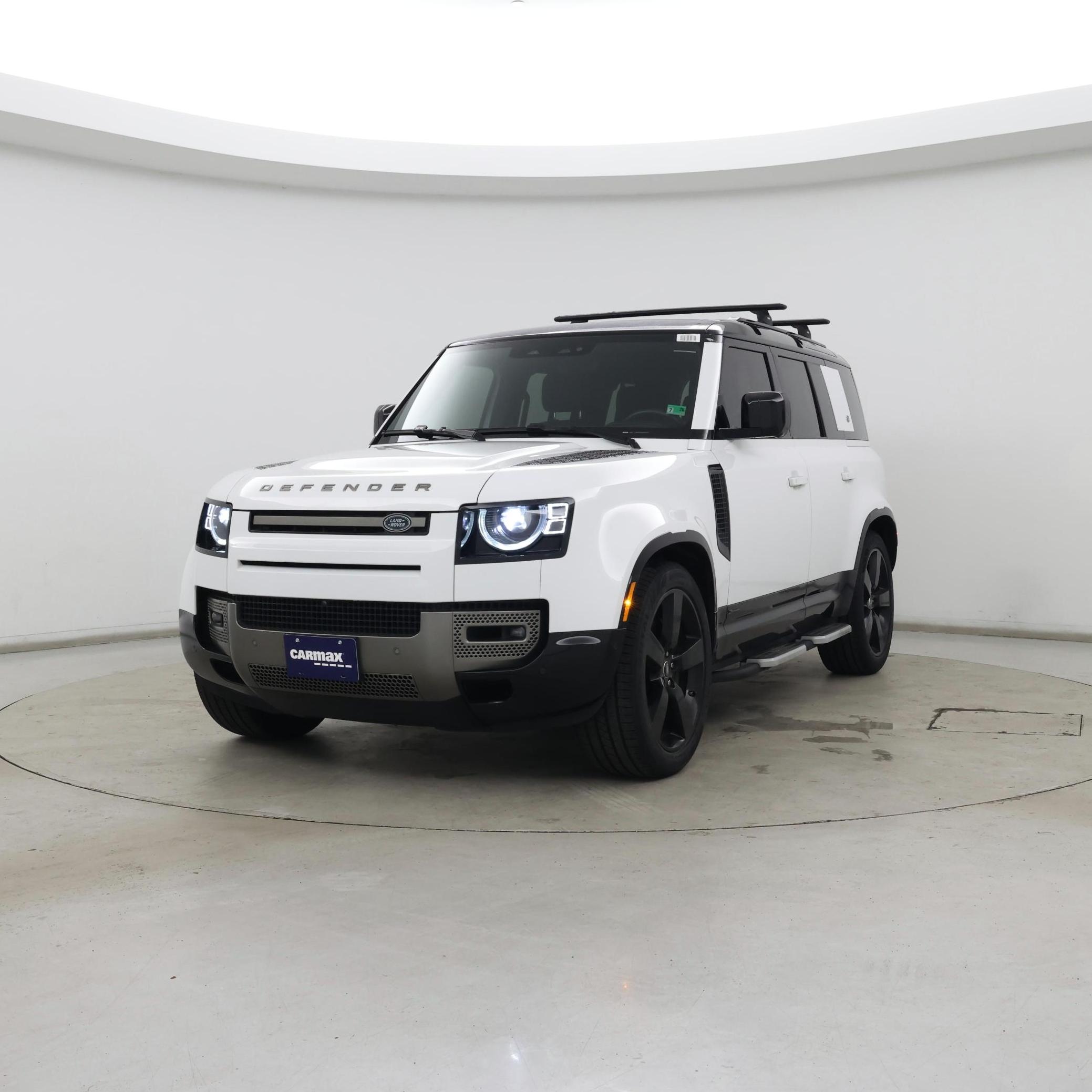 Thumbnail: 2021 Land Rover Defender - 4