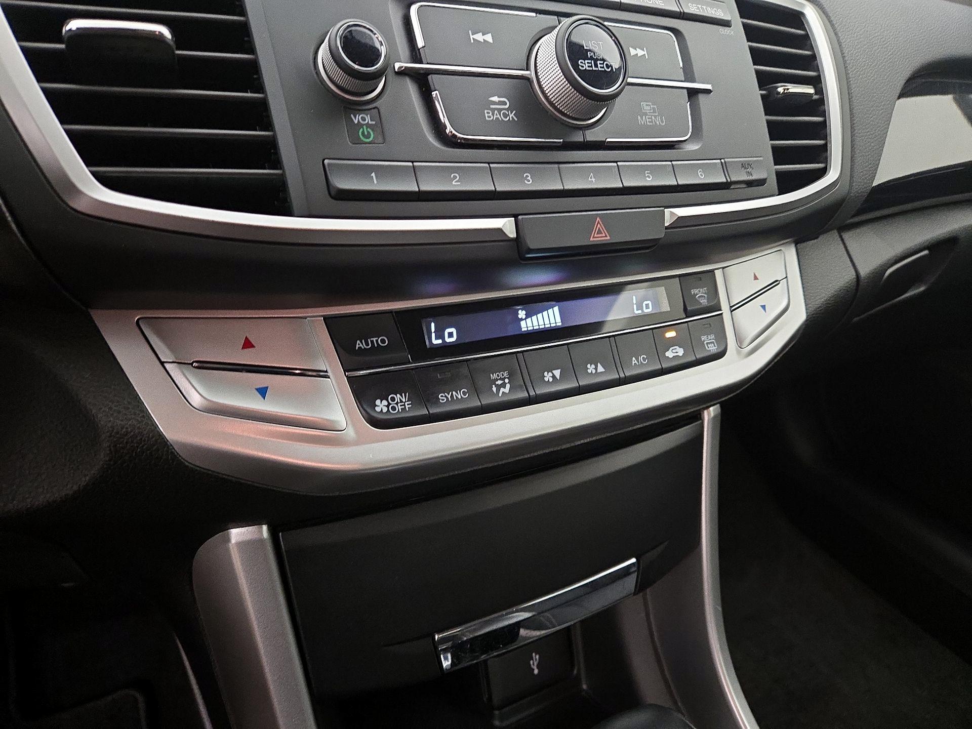 Thumbnail: 2013 Honda Accord - 16