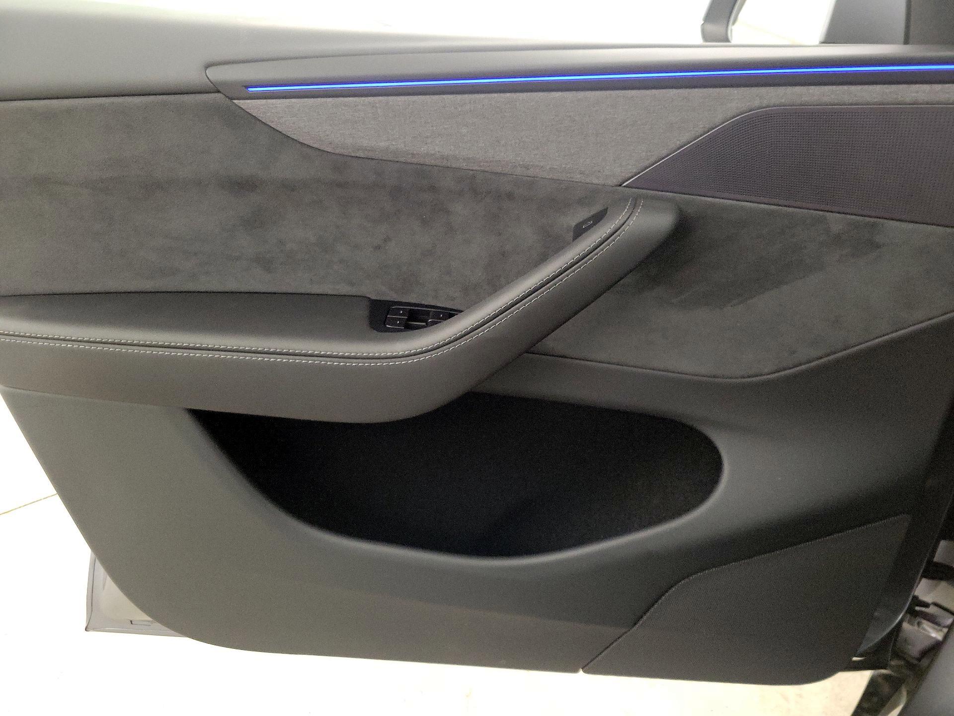 Thumbnail: 2026 Tesla Model Y - 12