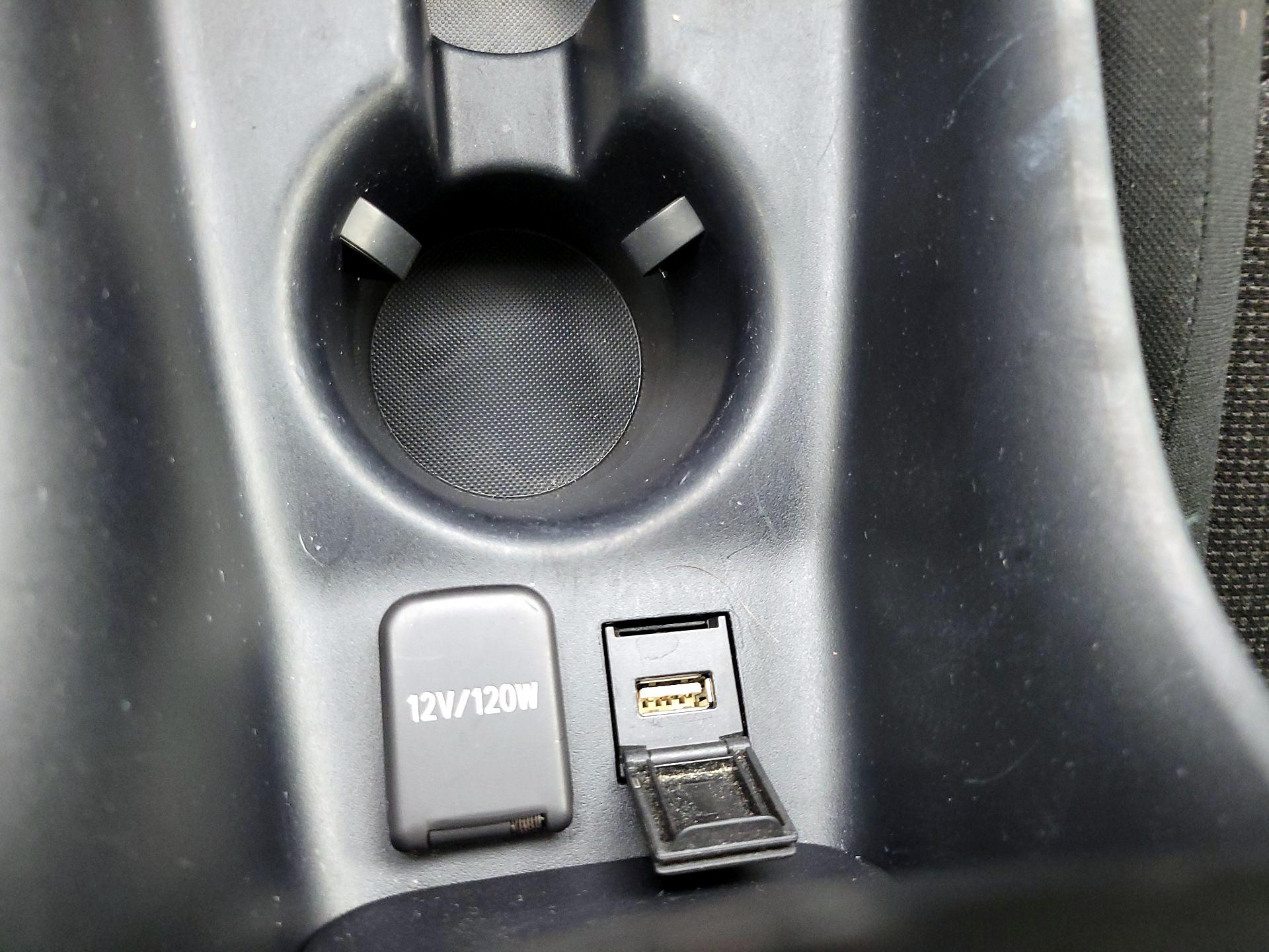 Thumbnail: 2021 Toyota Prius - 18
