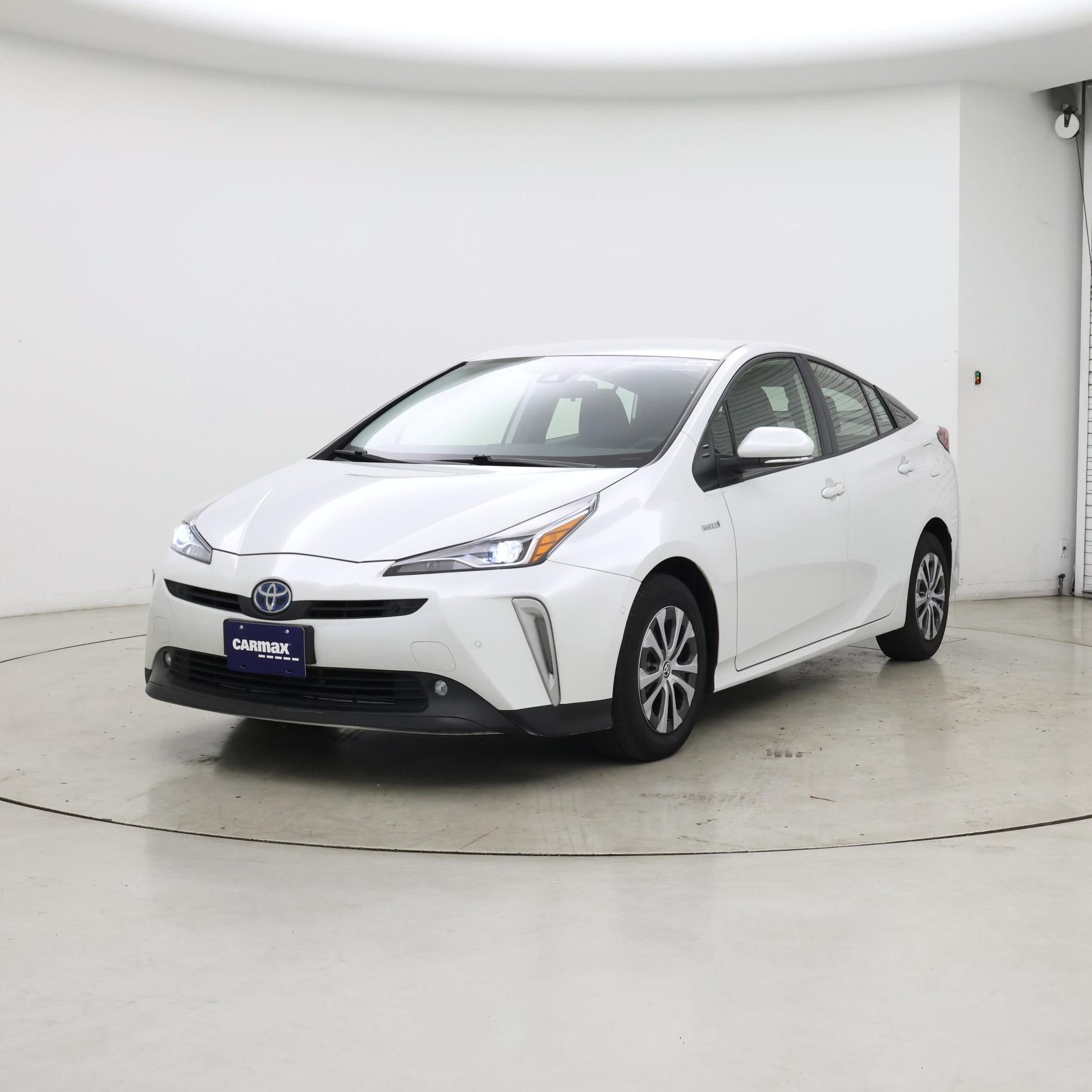 Thumbnail: 2021 Toyota Prius - 4
